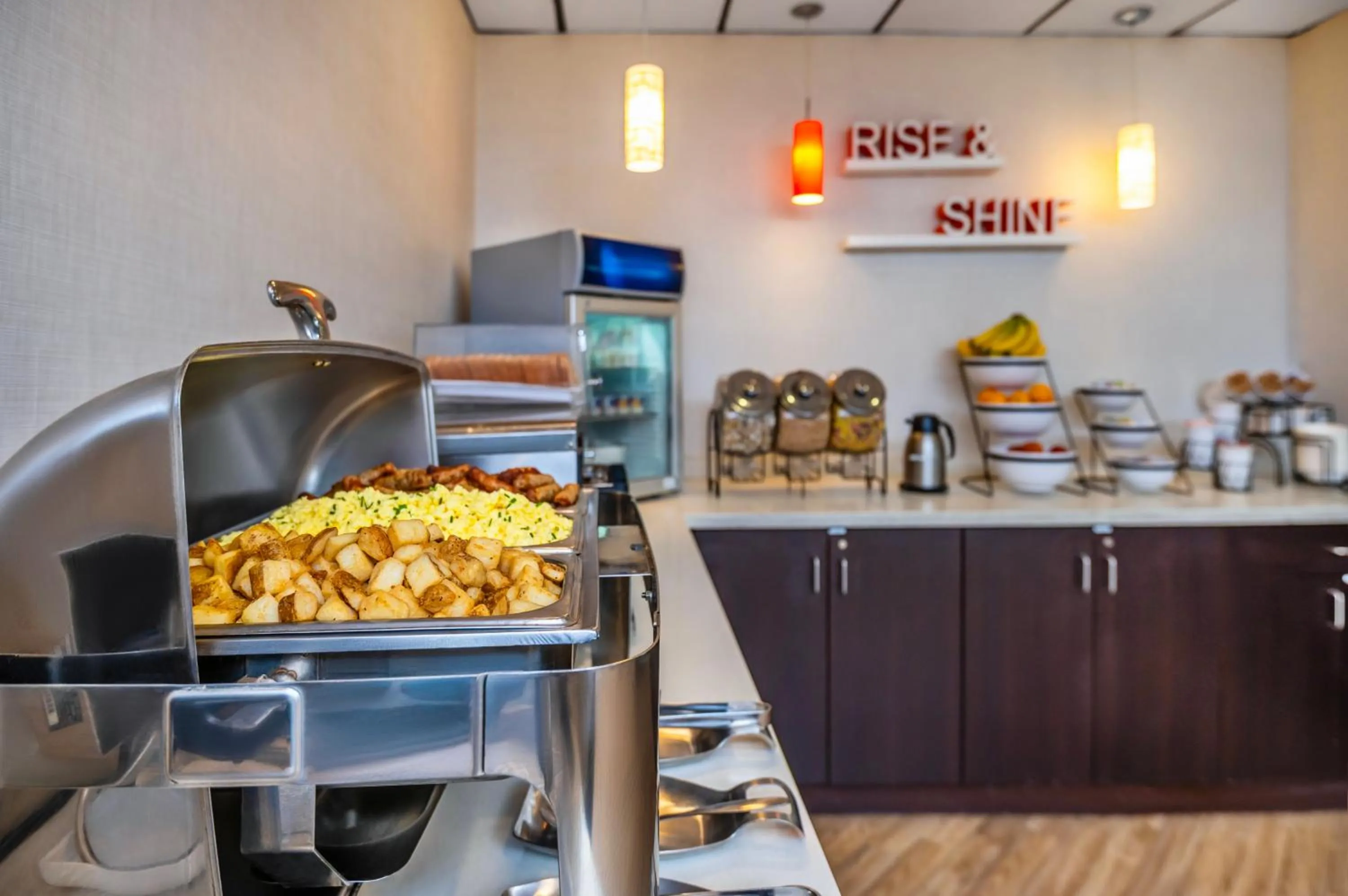 Breakfast in Comfort Inn & Suites