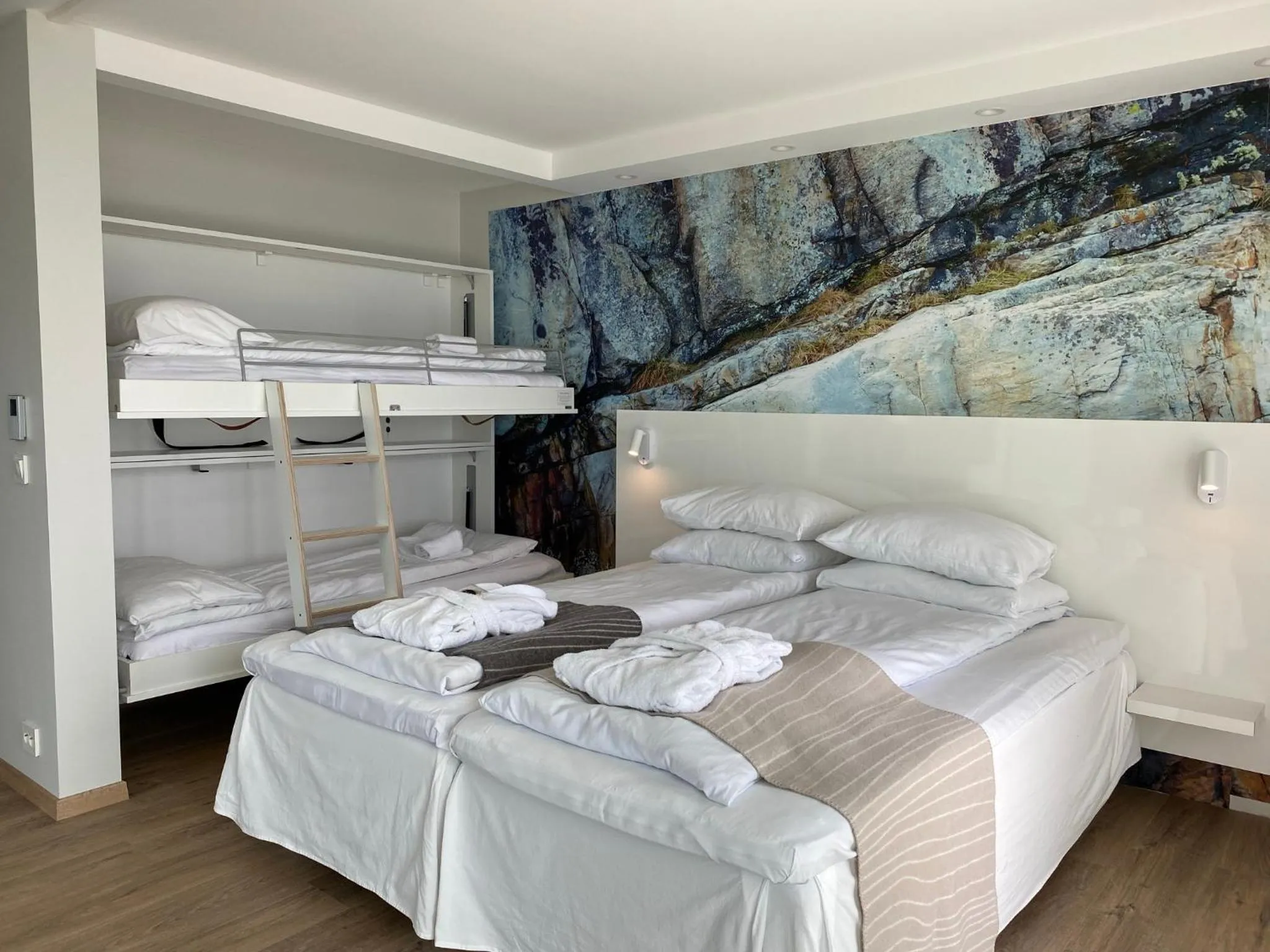 bunk bed, Bed in Panorama Hotell & Resort