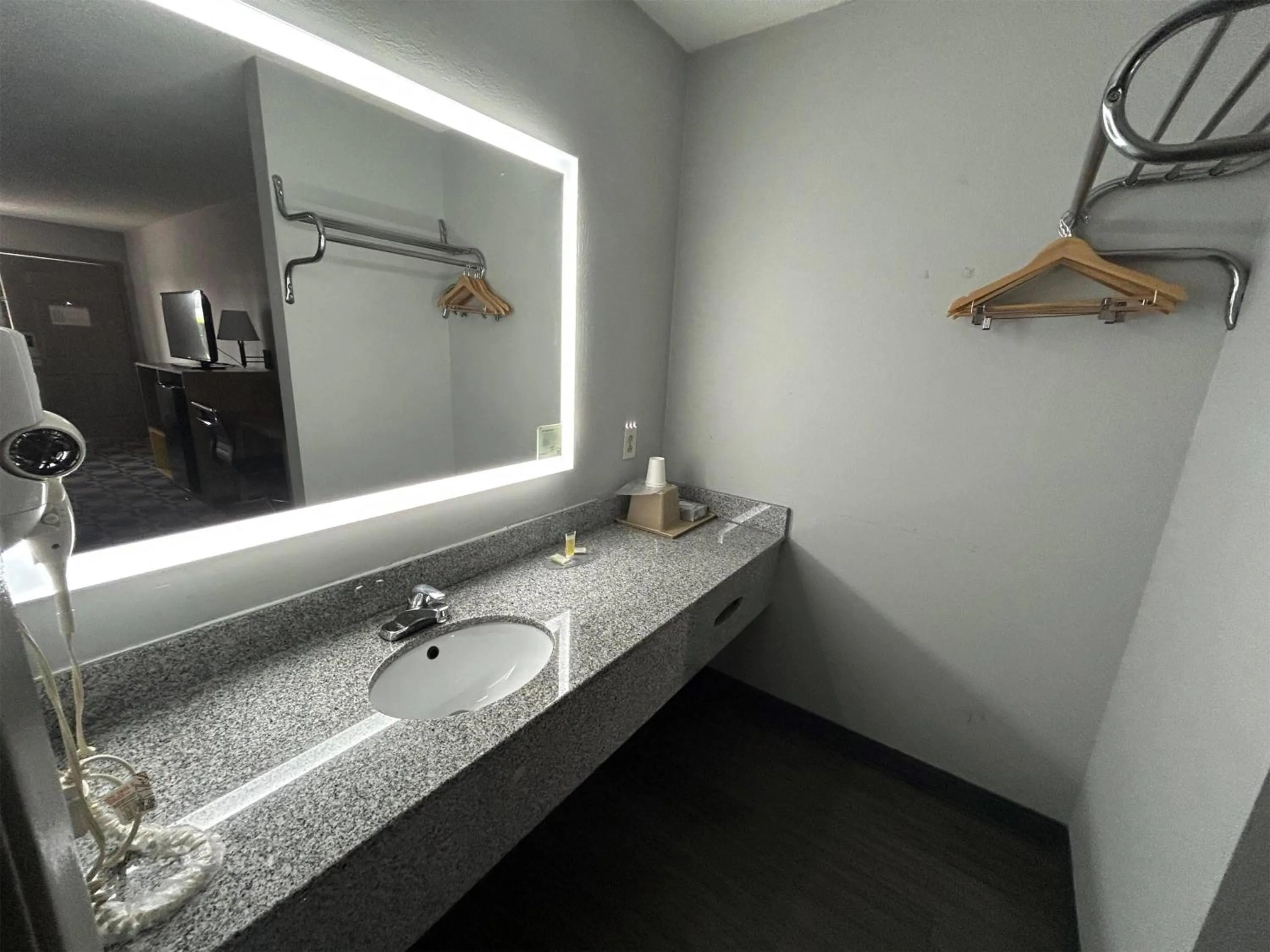 Bathroom in Days Inn by Wyndham Byron