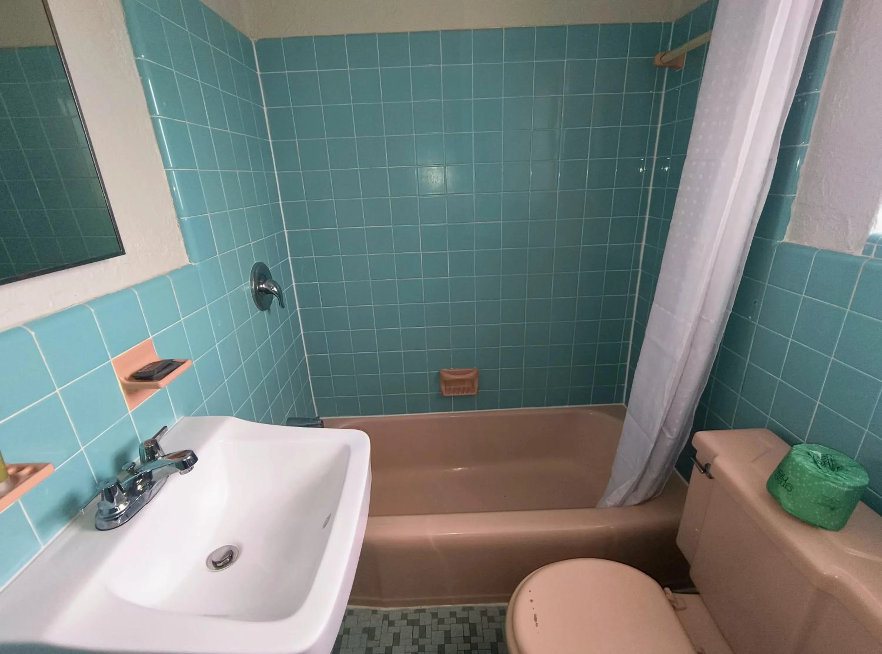 Monaco Motel - Wildwood Beach & Boardwalk