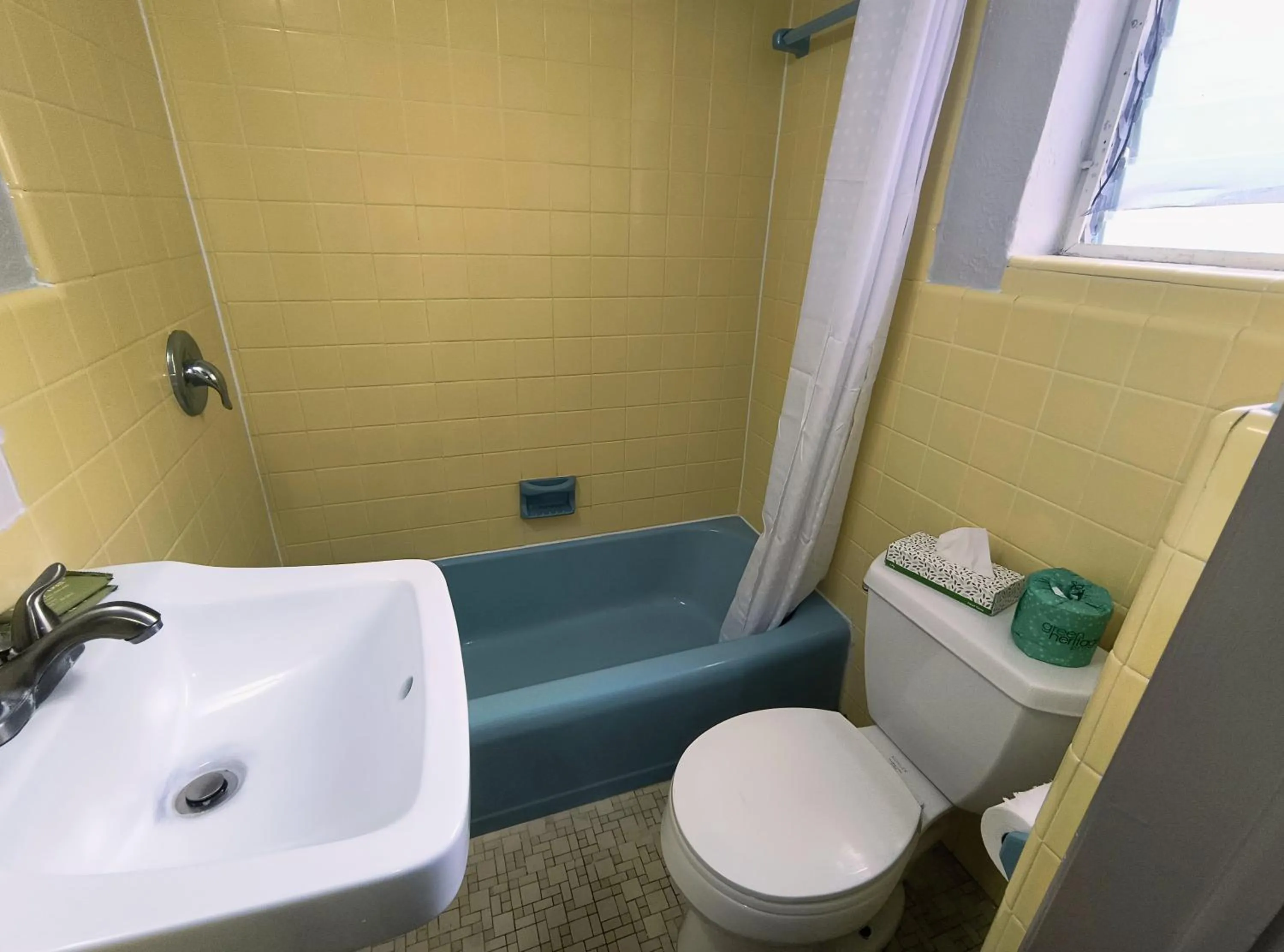 Monaco Motel - Wildwood Beach & Boardwalk