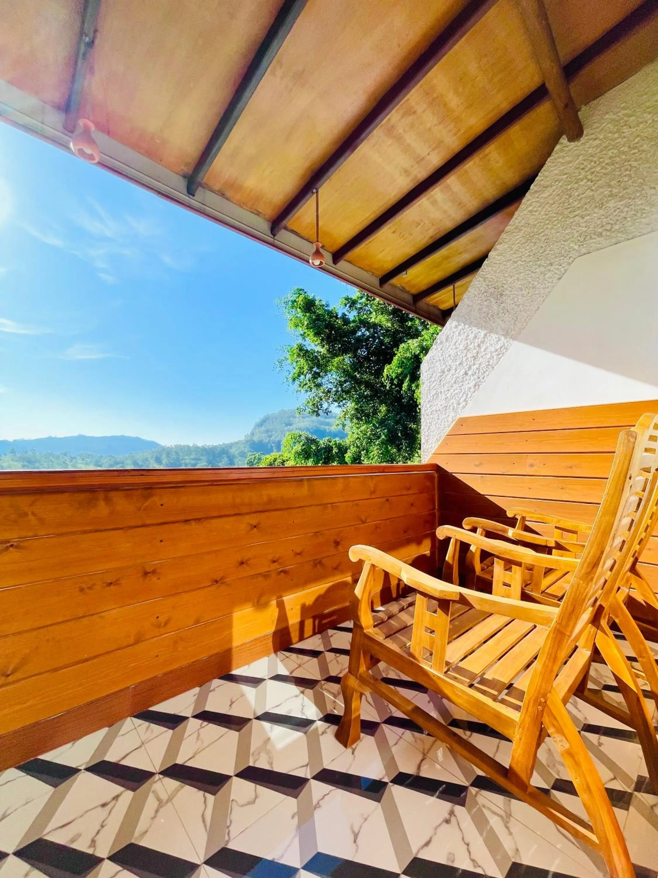 Balcony/Terrace in Royal Mount Ella