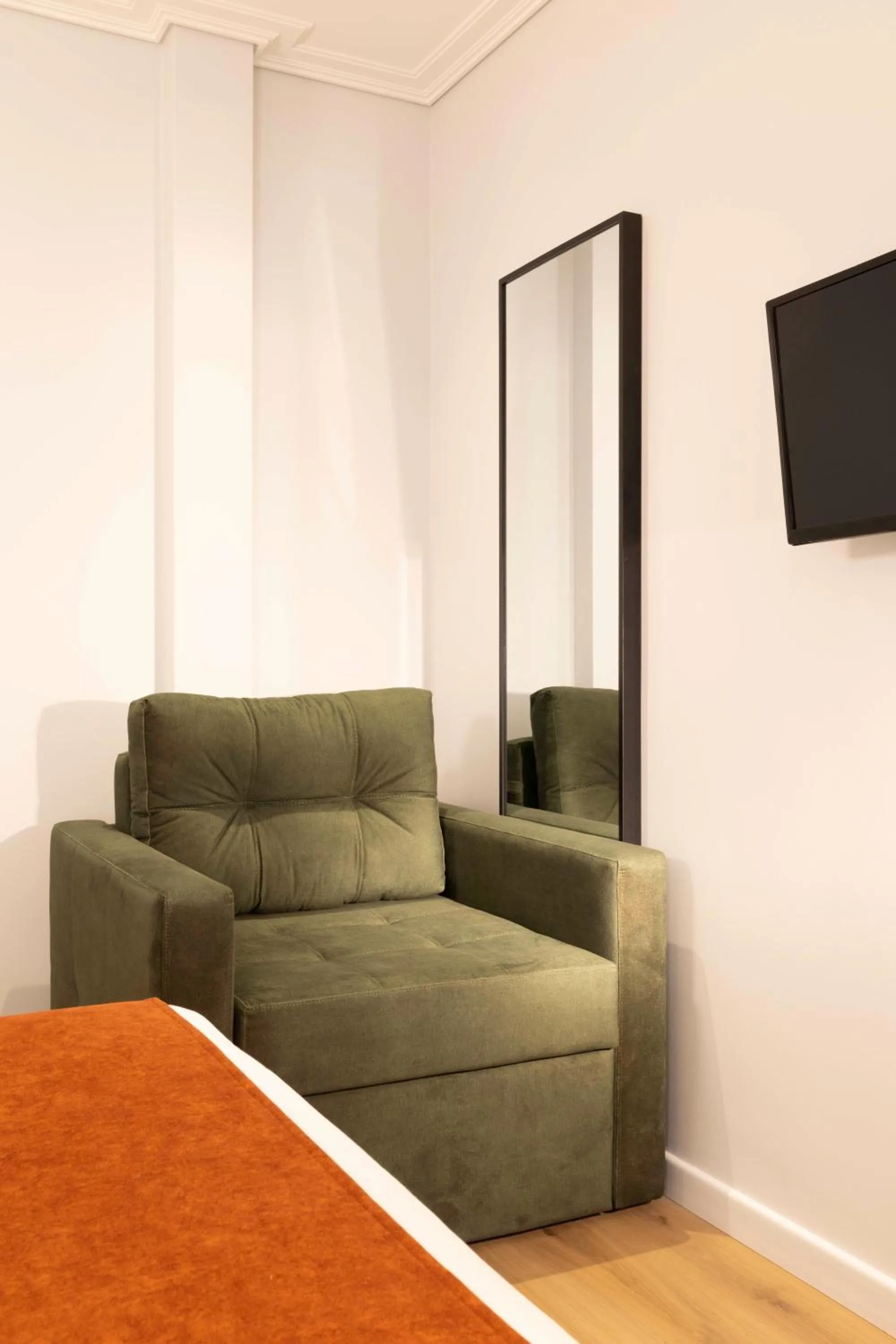 Bed in Hotel Espace Champerret