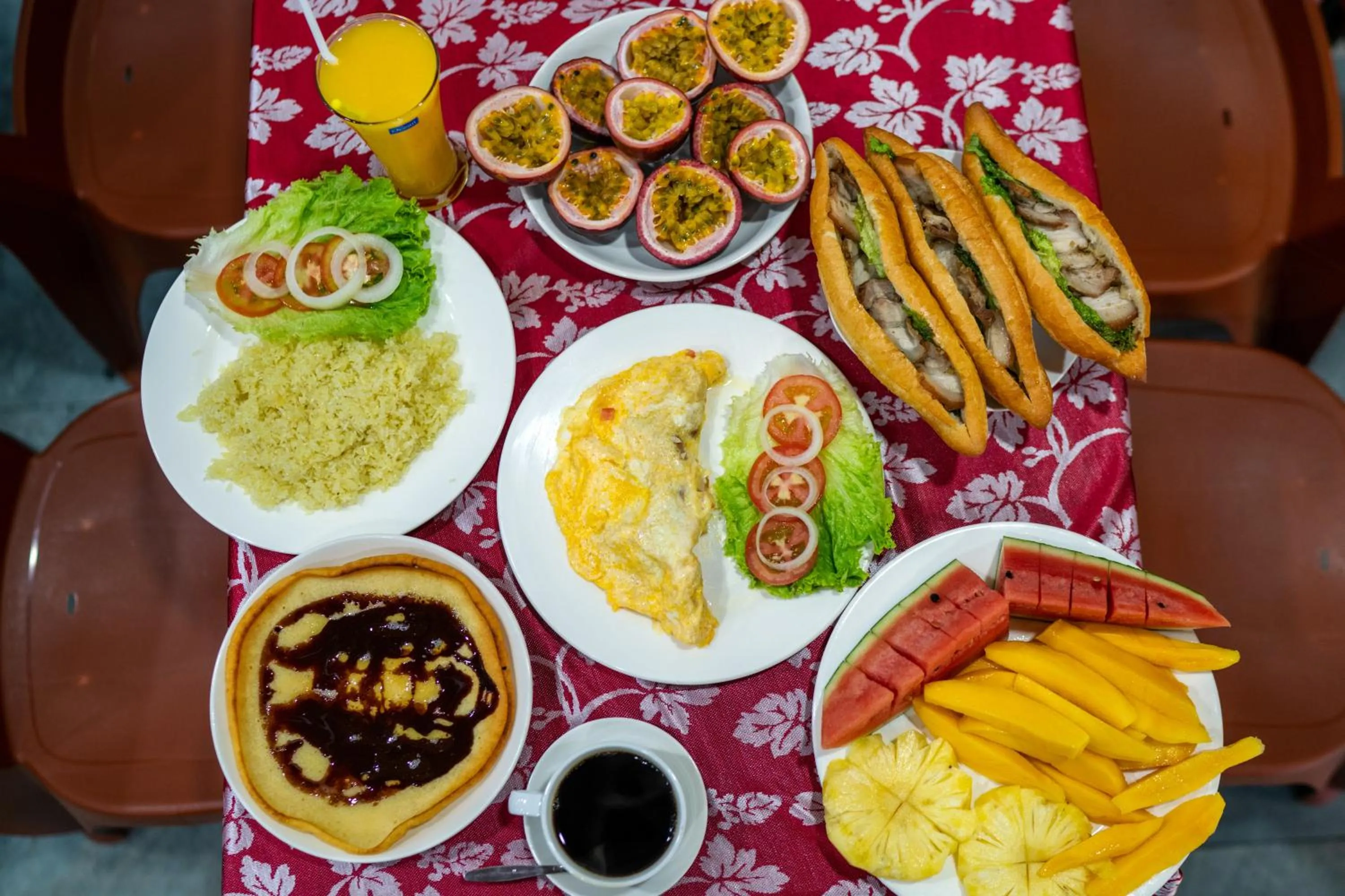 Food and drinks in Rockmouse Centre River Villa Hoi An