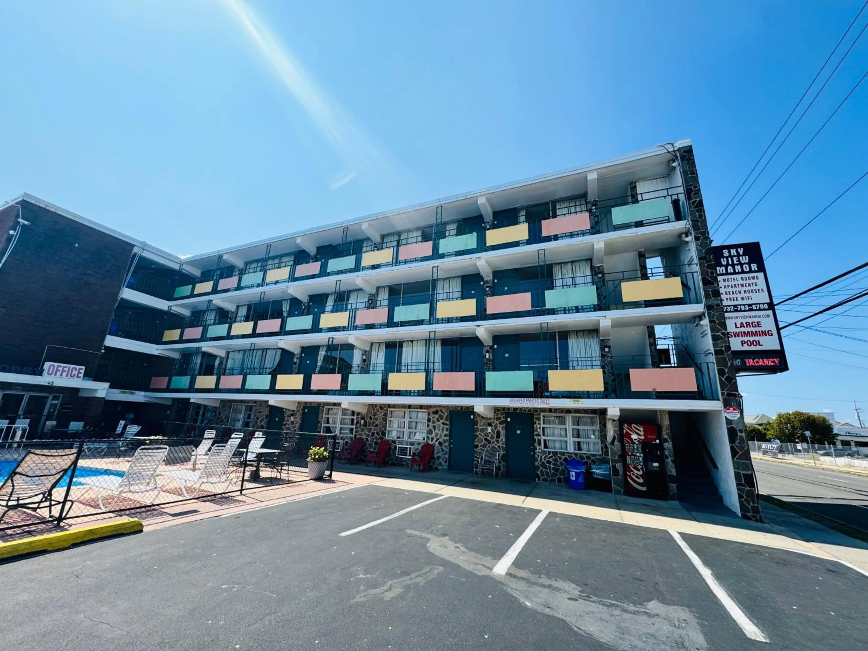 Property building in Skyview Manor Motel