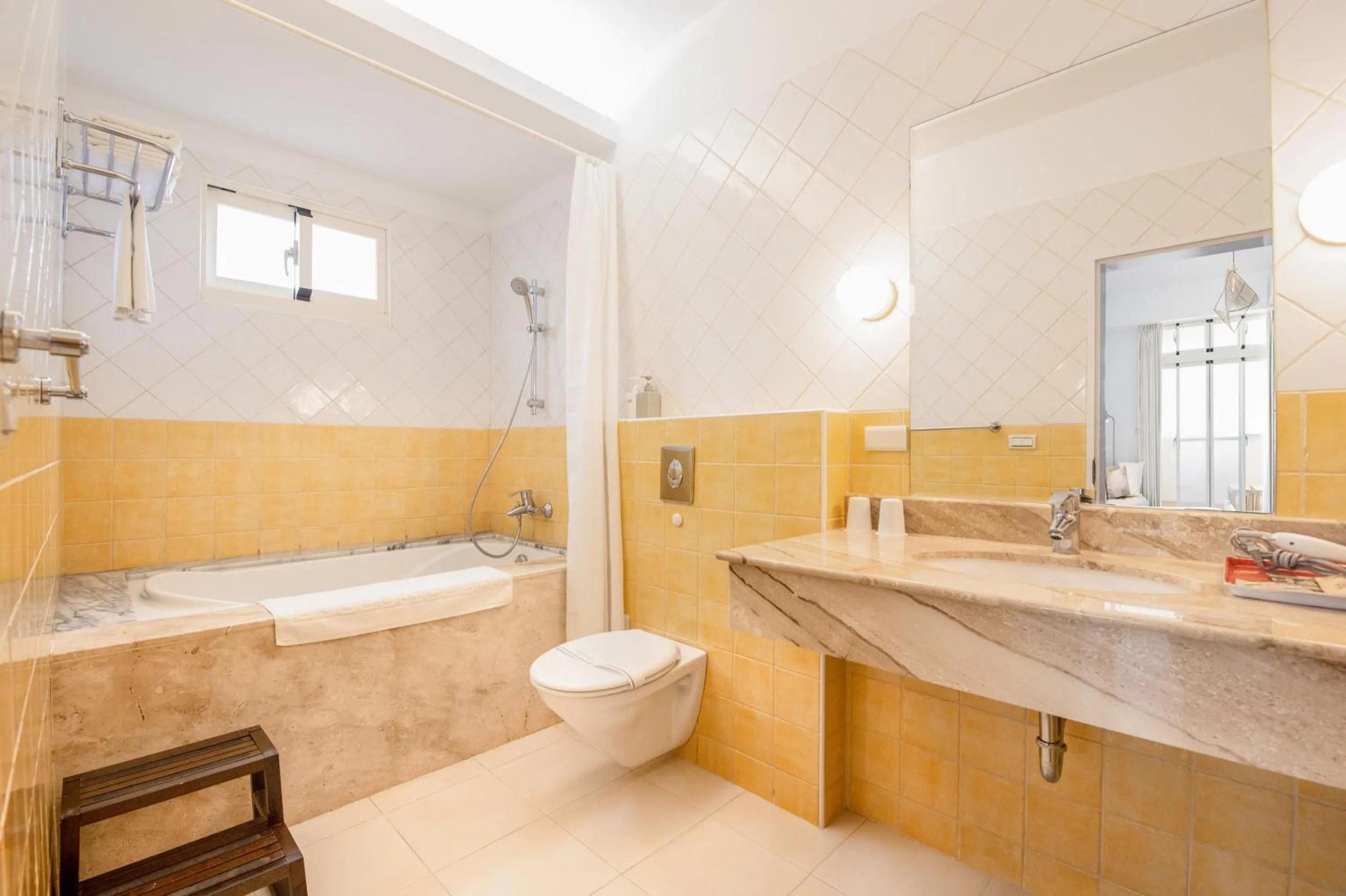 Bathroom in OwlStay The Salt