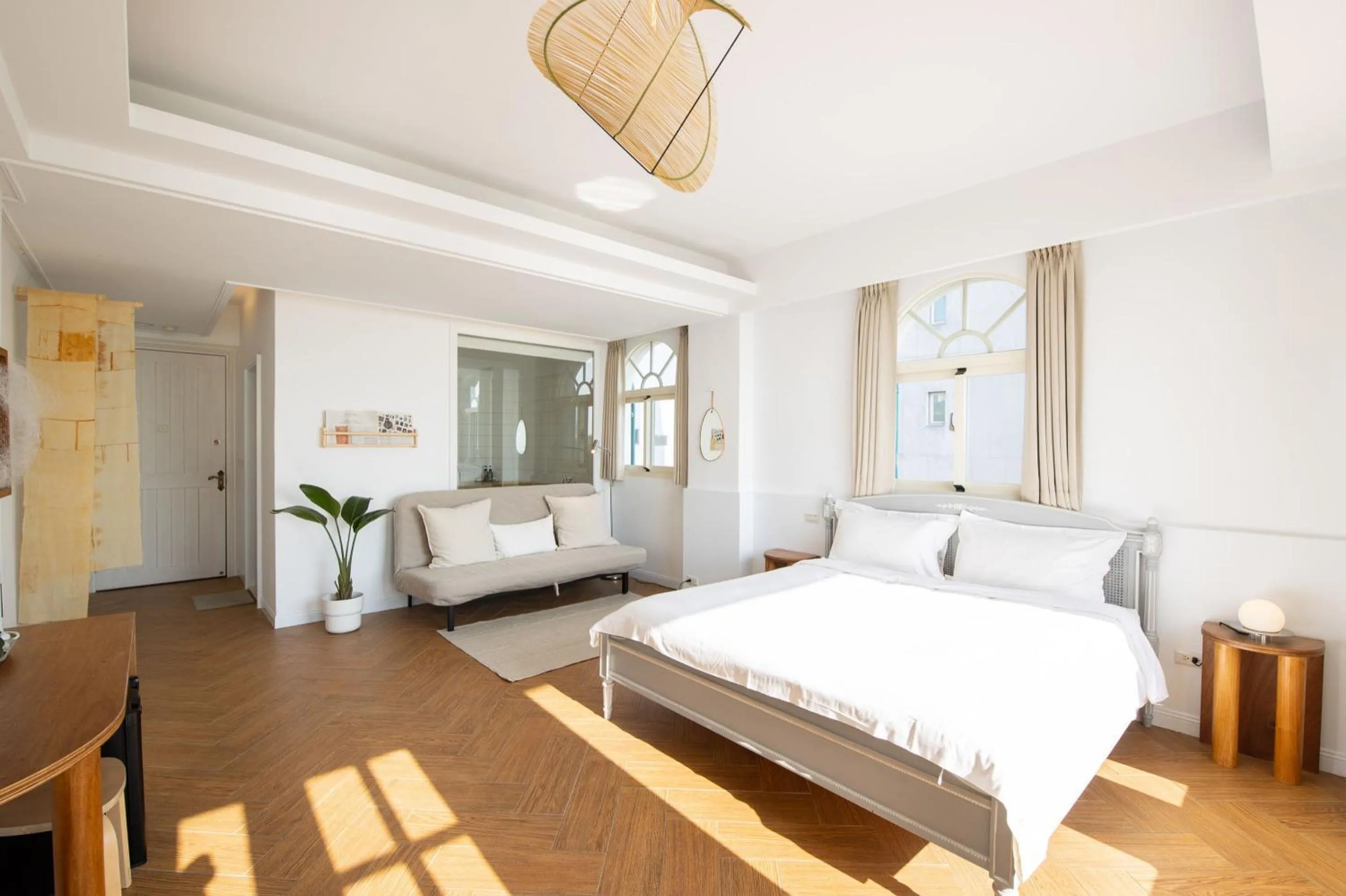 Photo of the whole room, Bed in OwlStay The Salt