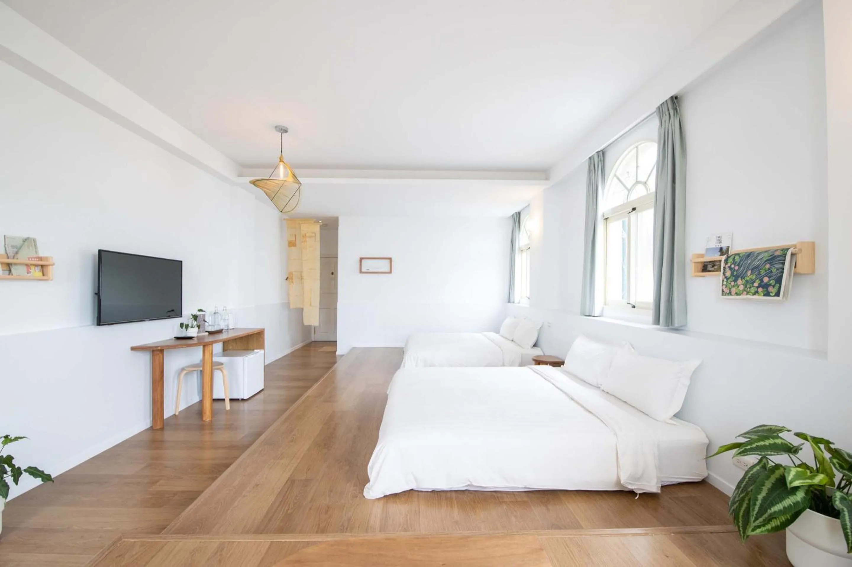 Photo of the whole room, Bed in OwlStay The Salt