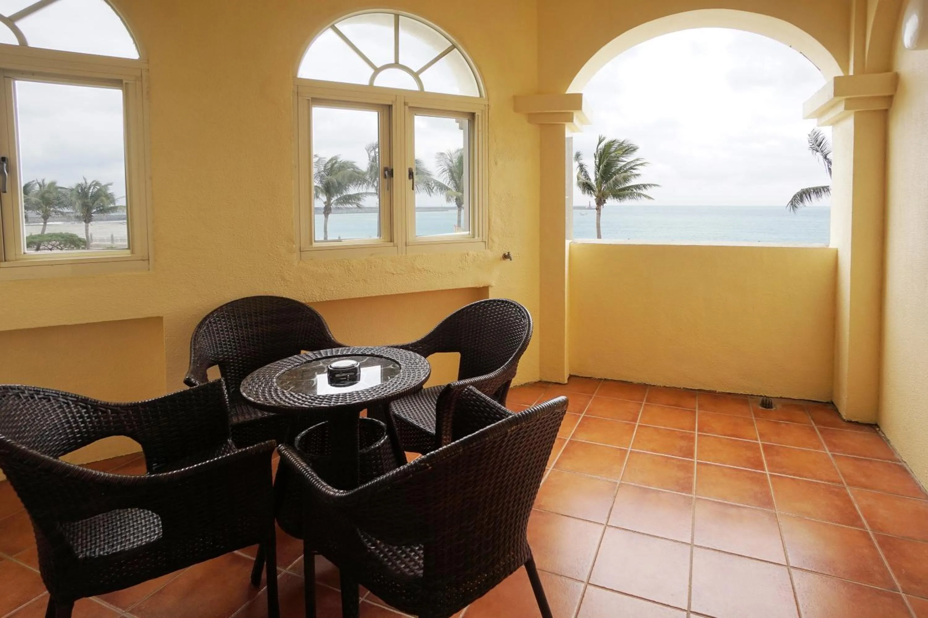 Balcony/Terrace in OwlStay The Salt