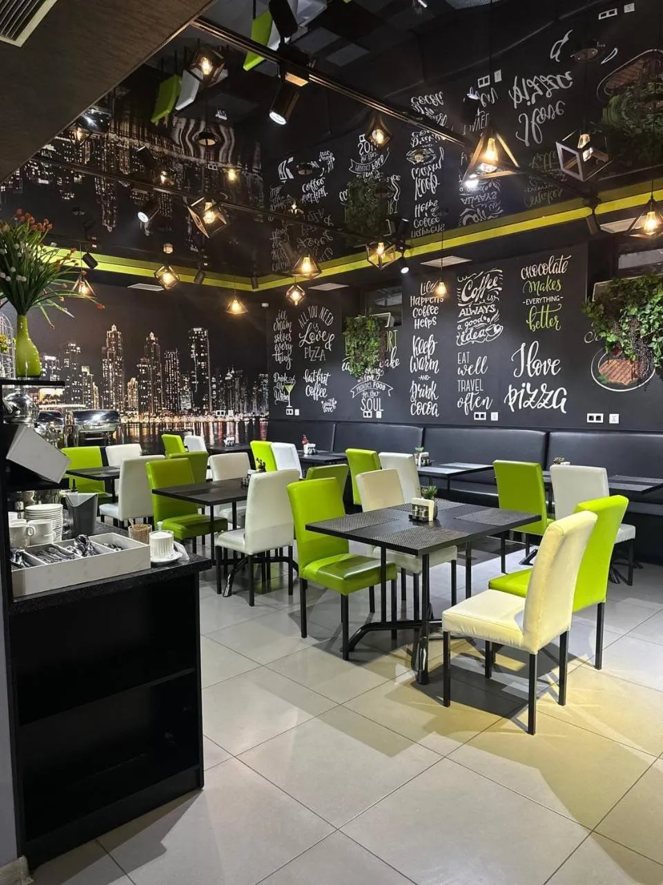 Restaurant/places to eat in Art Hotel Bishkek