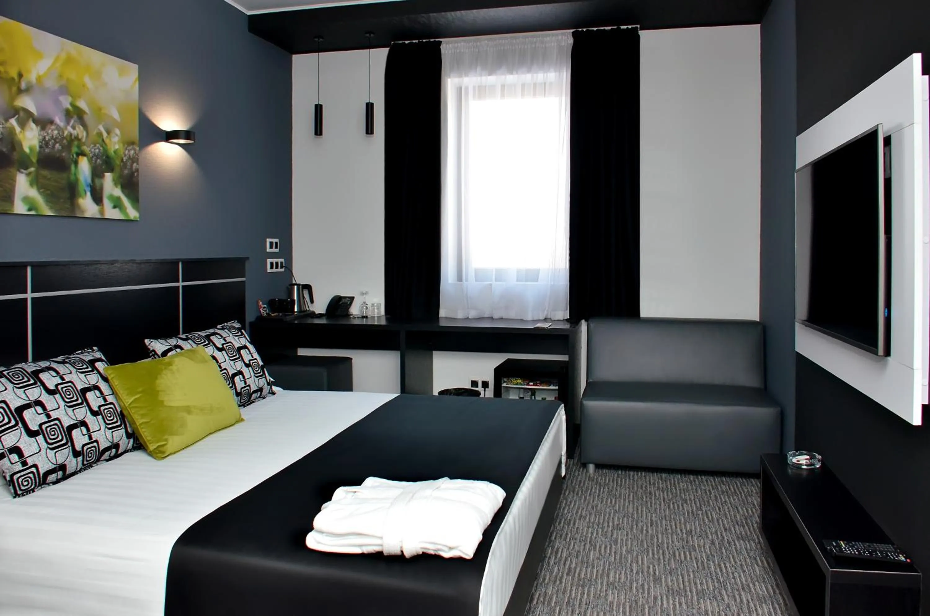 TV and multimedia, Bed in Art Hotel Bishkek