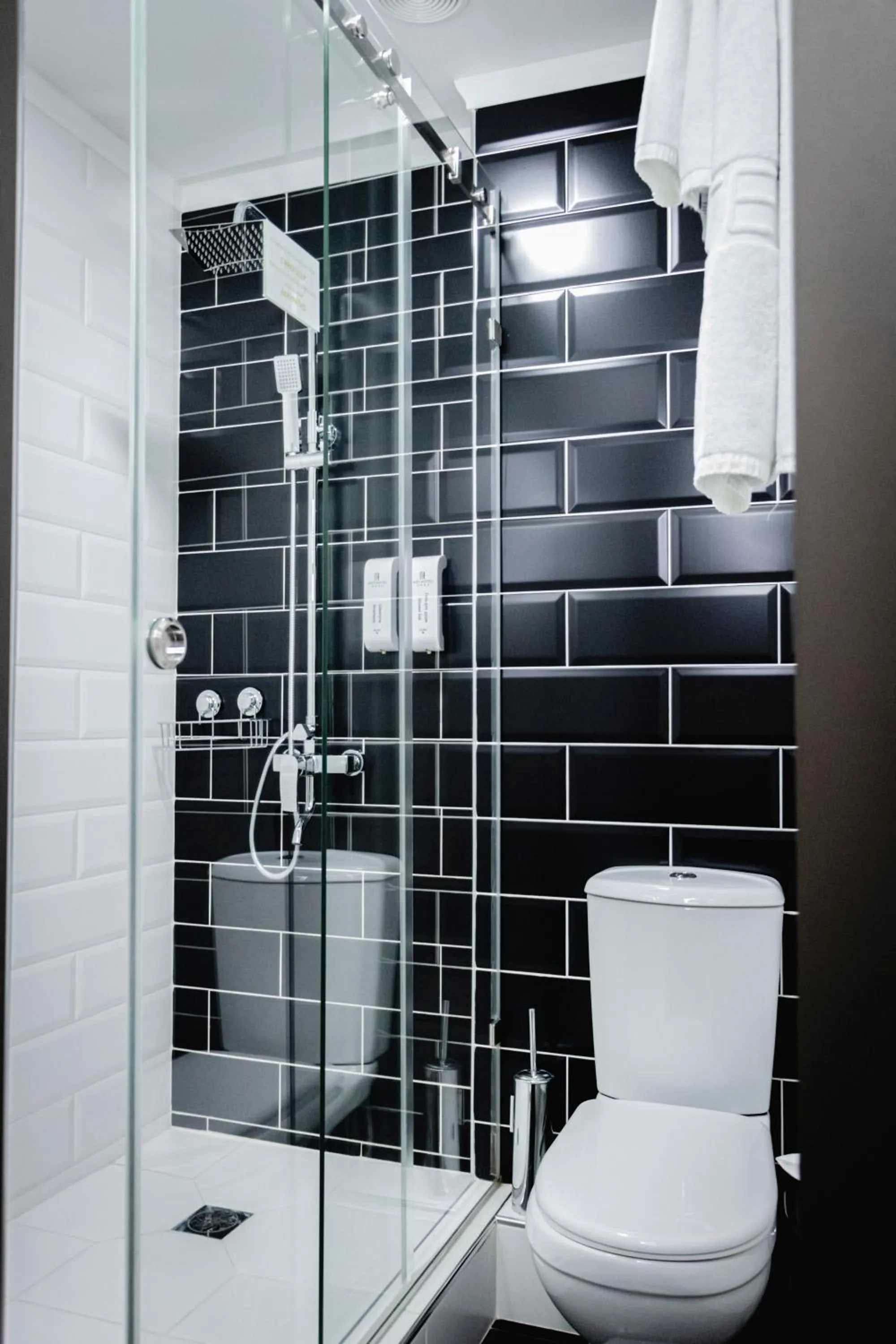 Shower in Art Hotel Bishkek