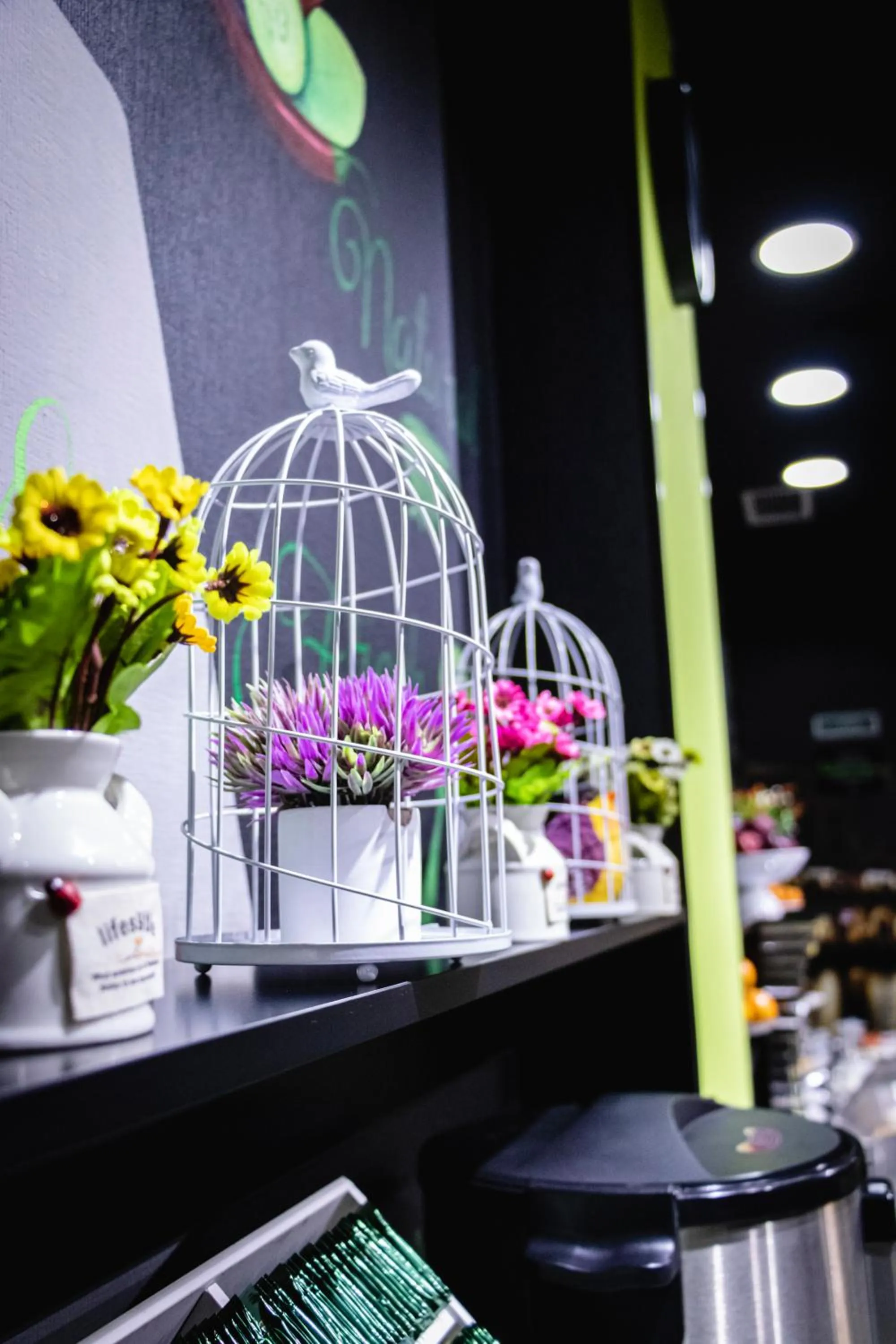 Restaurant/places to eat in Art Hotel Bishkek