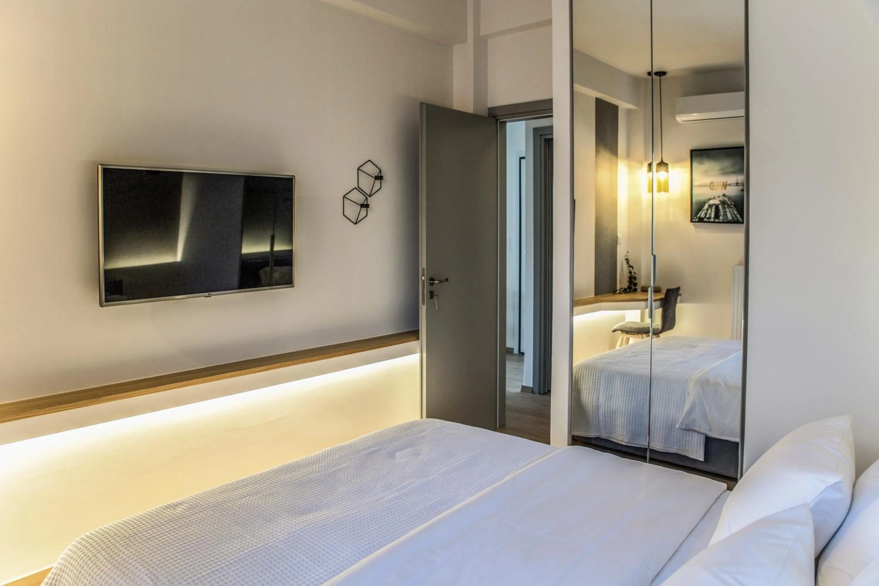 Bedroom, Bed in Athens Life