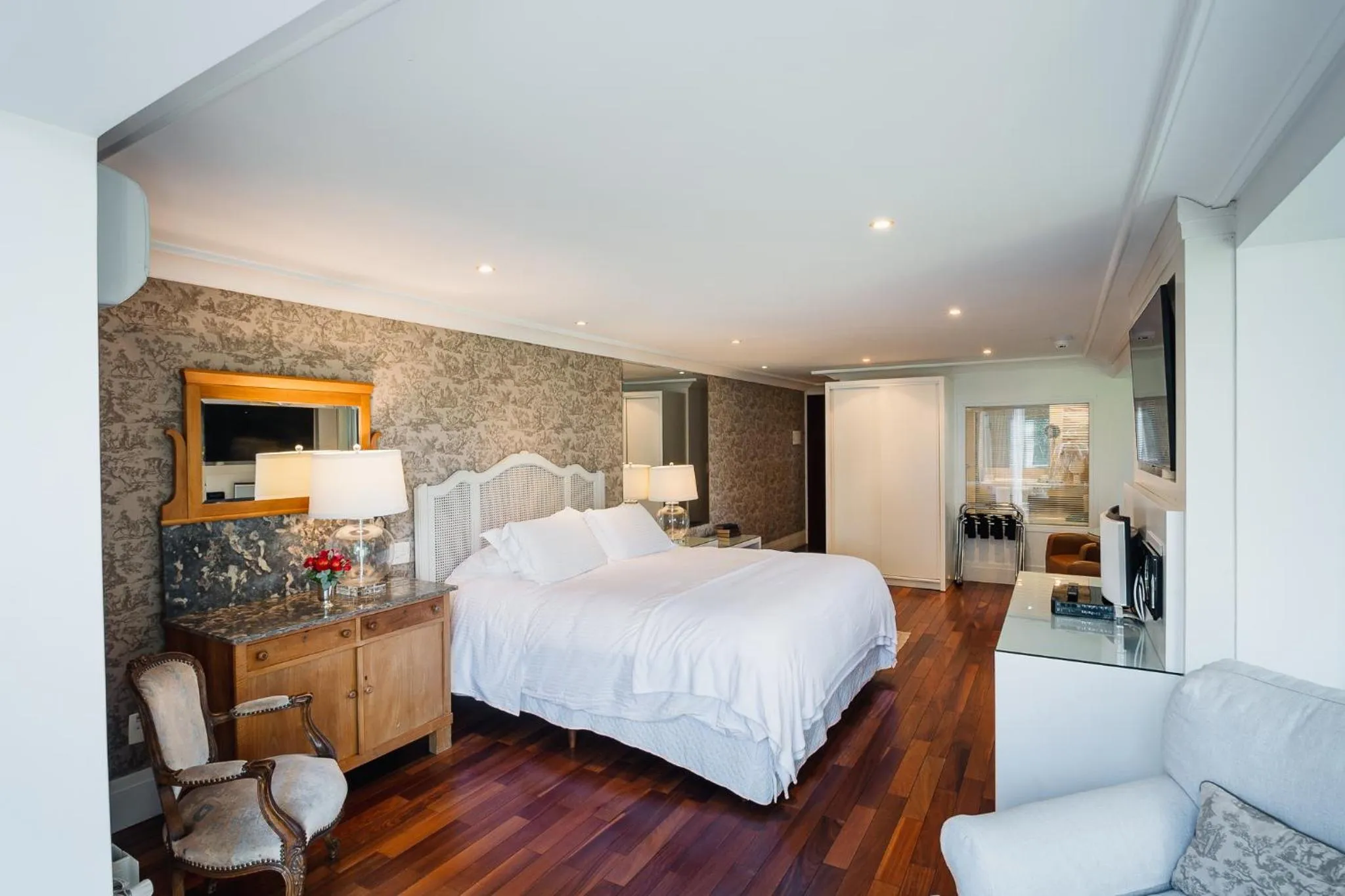 Decorative detail, Bed in Hotel Estalagem St. Hubertus