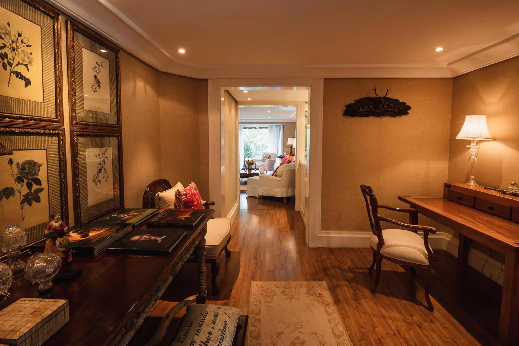 Decorative detail in Hotel Estalagem St. Hubertus