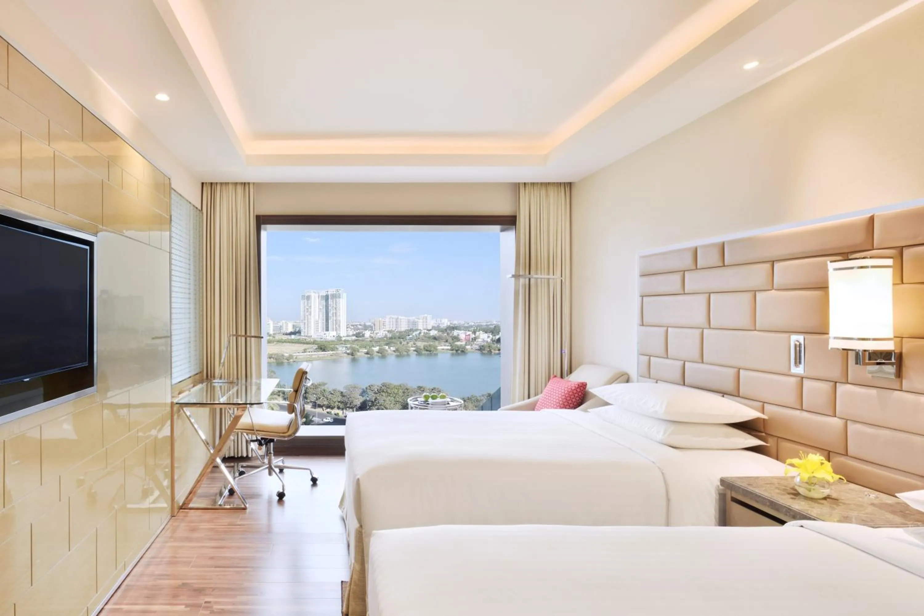 Bedroom, Bed in Courtyard by Marriott Bengaluru Hebbal