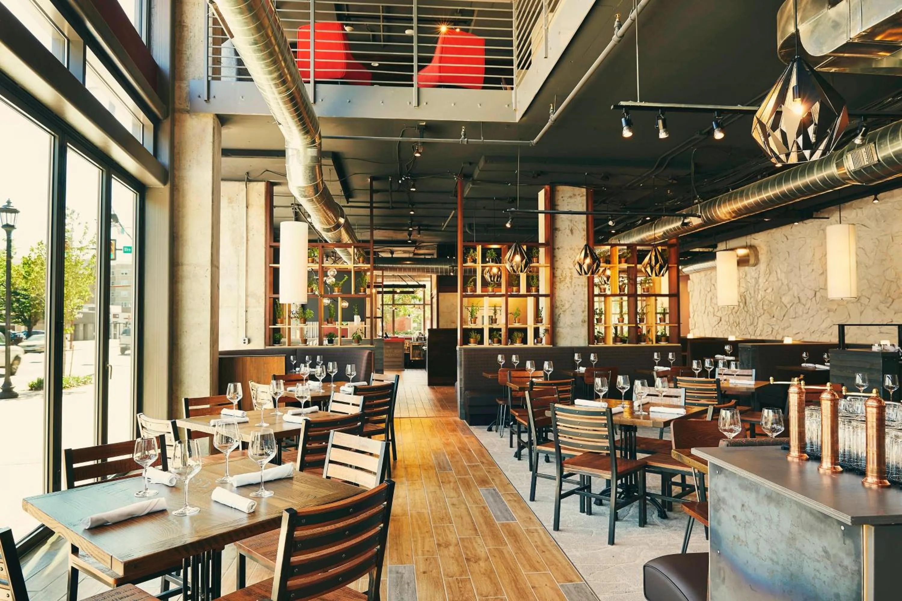 Restaurant/places to eat in The Draftsman, Autograph Collection