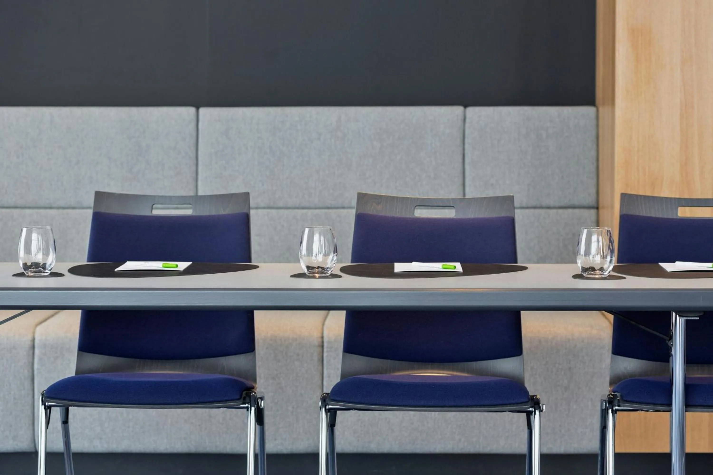 Meeting/conference room in Courtyard by Marriott Oberpfaffenhofen Munich South