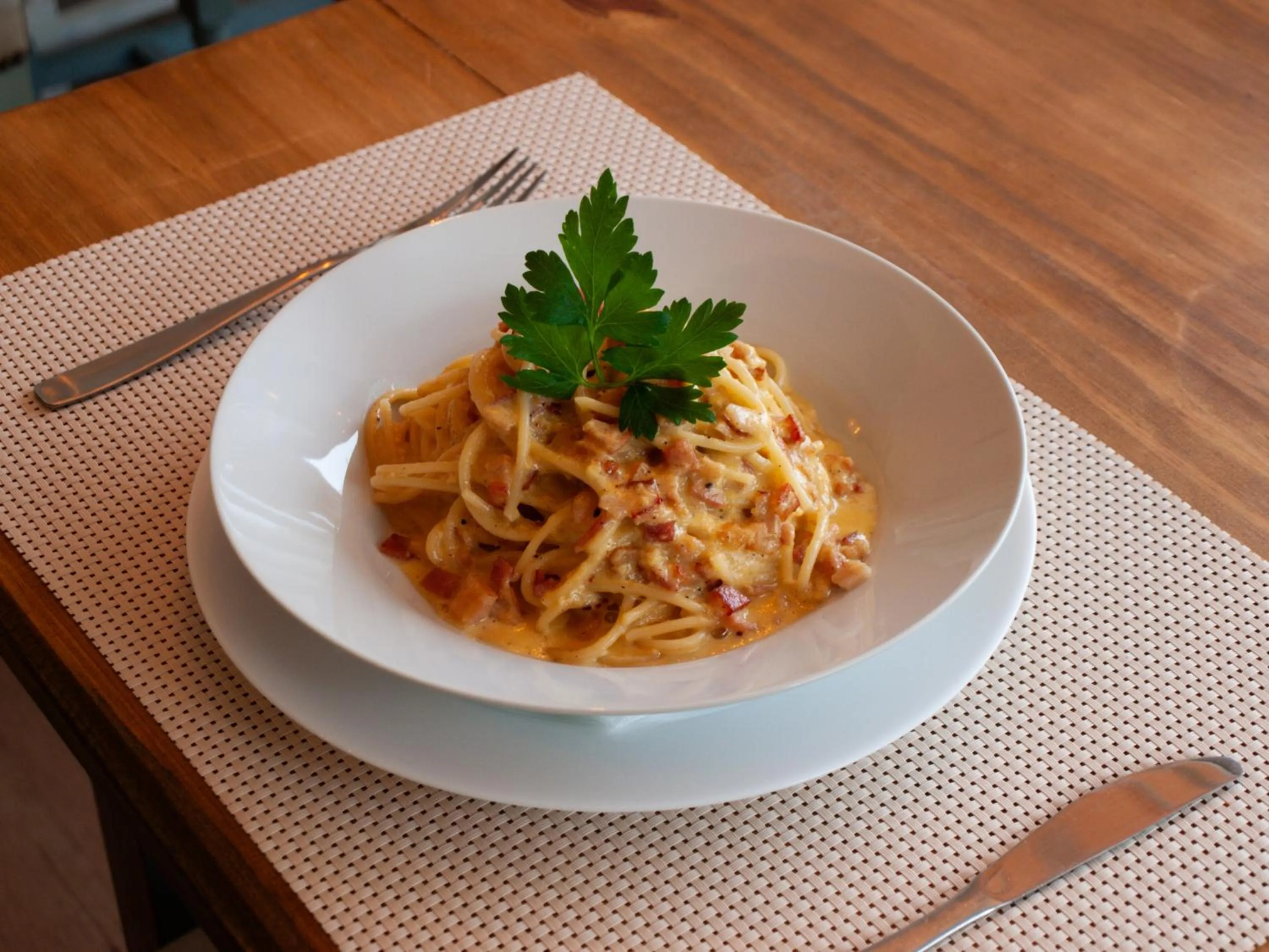 Restaurant/places to eat in Hotel Ajax