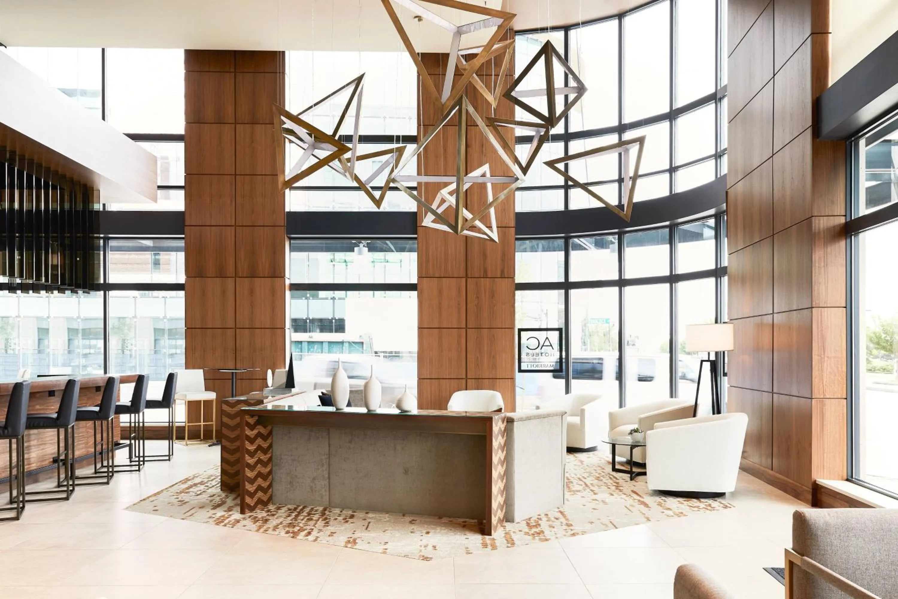 Lounge or bar in AC Hotel Portland Downtown-Waterfront, ME