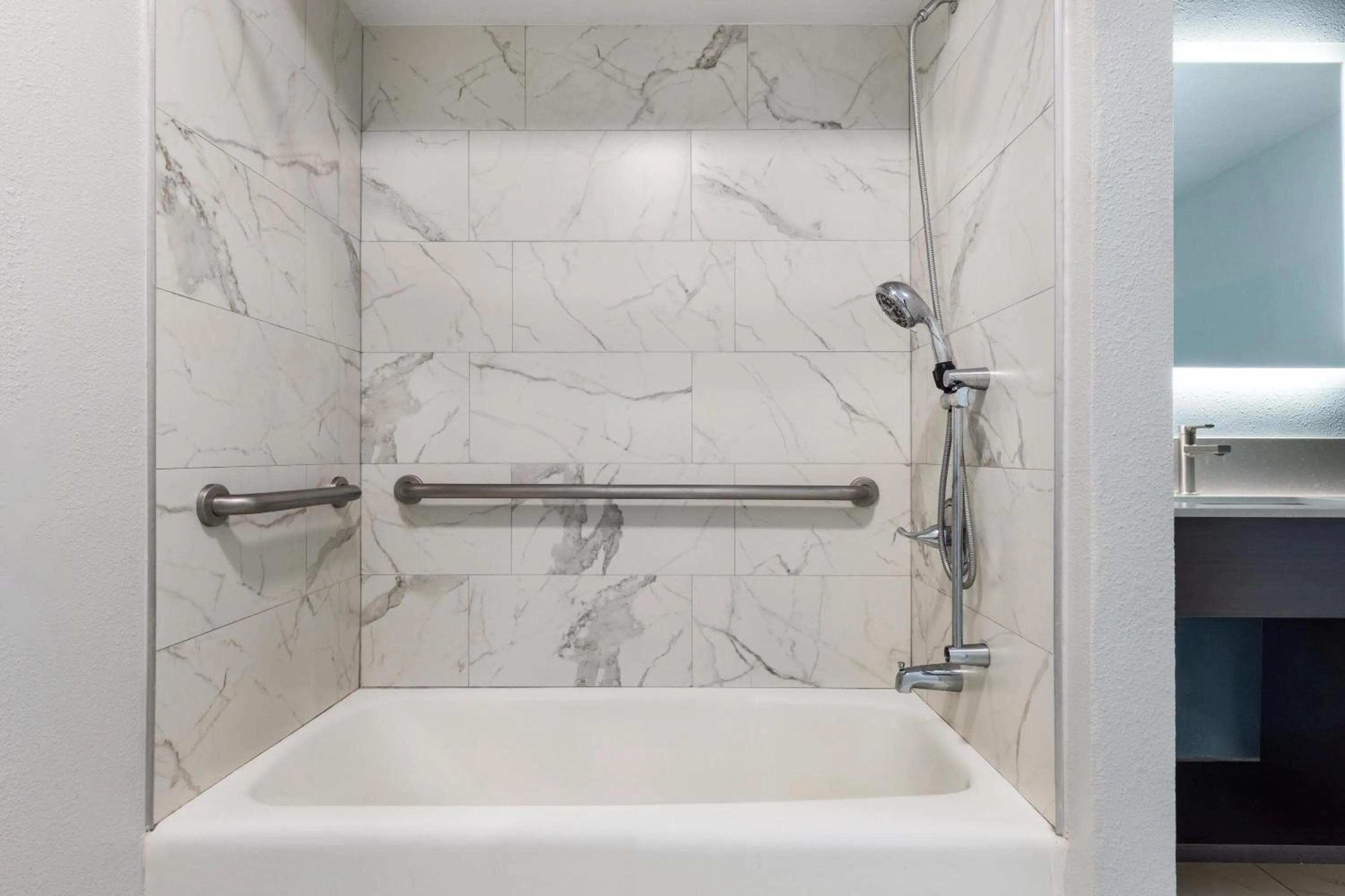 Bathroom in Red Lion Inn & Suites Lemoore