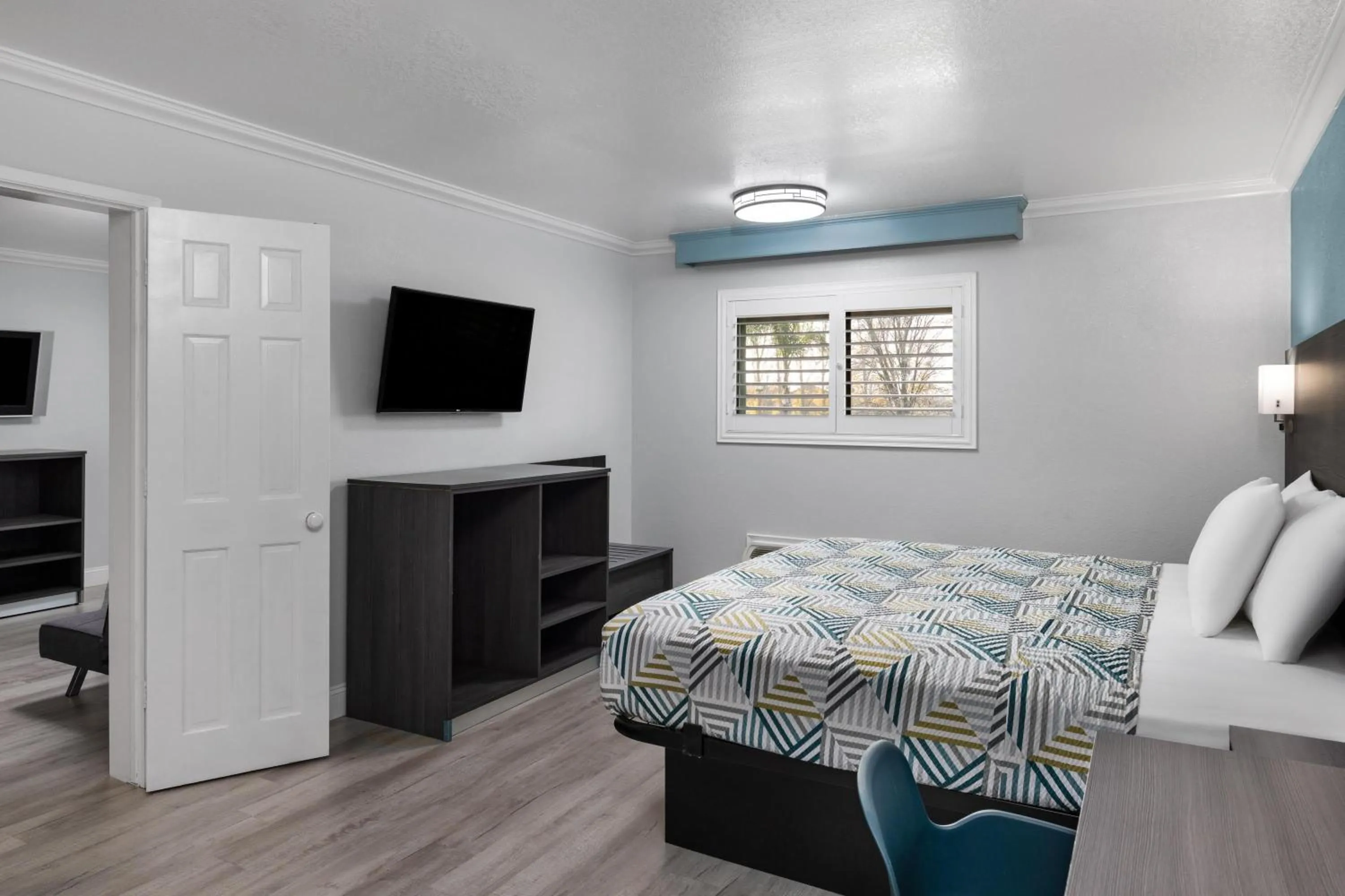 Bedroom, Bed in Red Lion Inn & Suites Lemoore