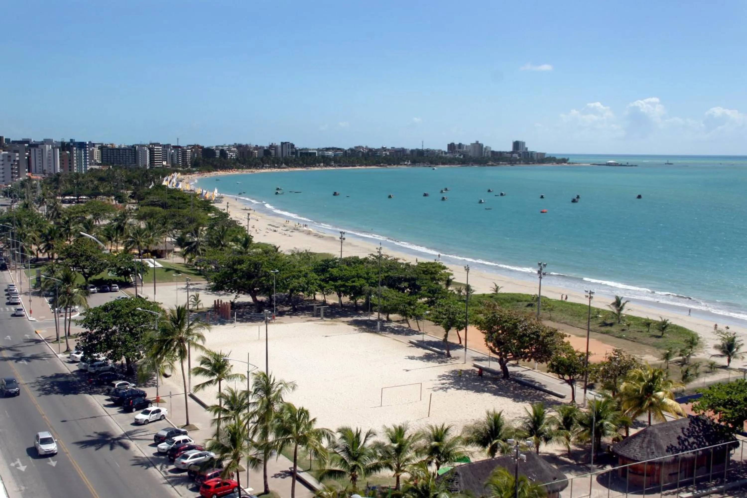 Beach in Pajuçara Praia Hotel