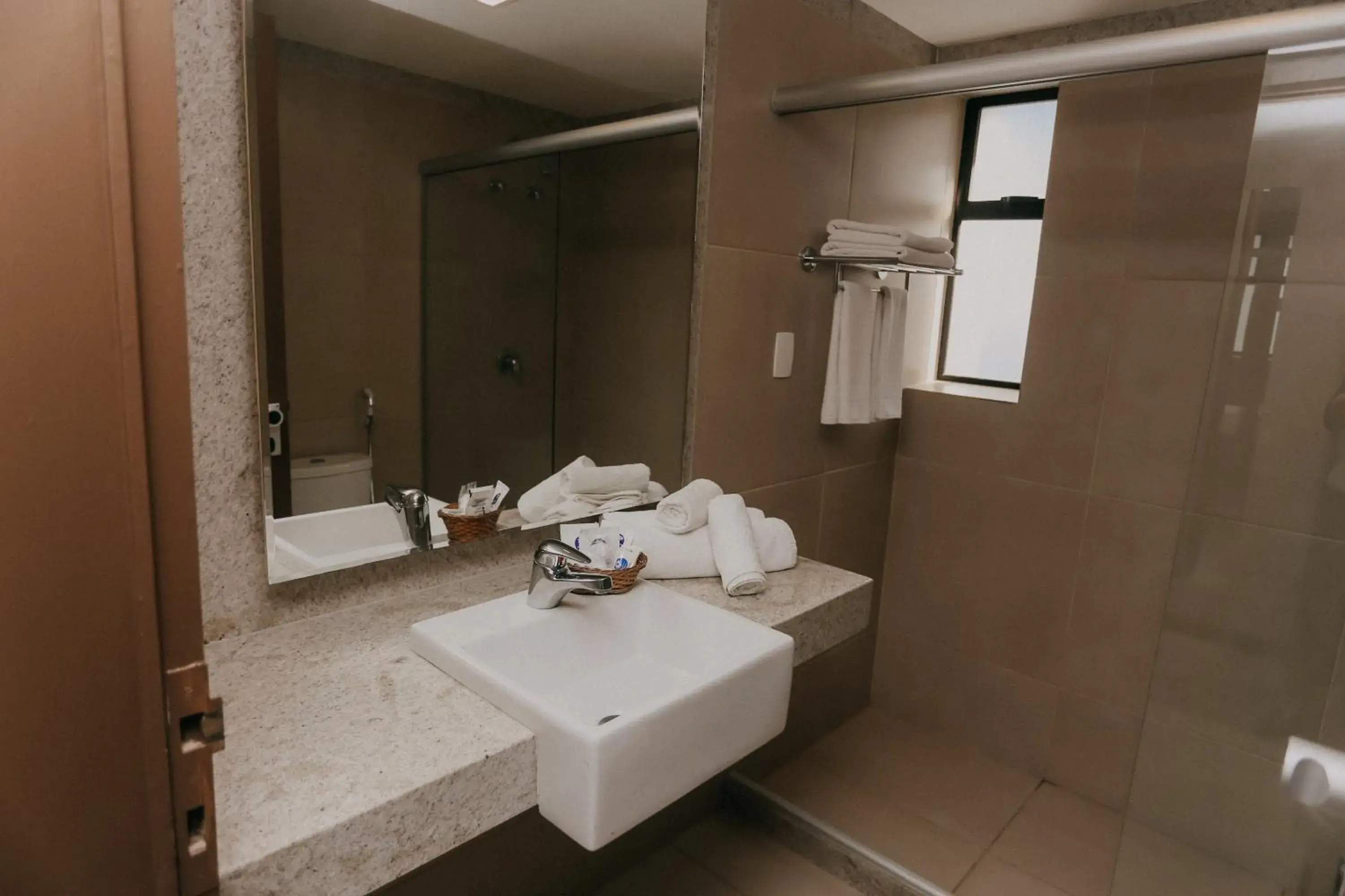 Deluxe Double or Twin Room with Sea View - single occupancy in Pajuçara Praia Hotel Deluxe Double or Twin Room with Sea View - single occupancy in Pajuçara Praia Hotel