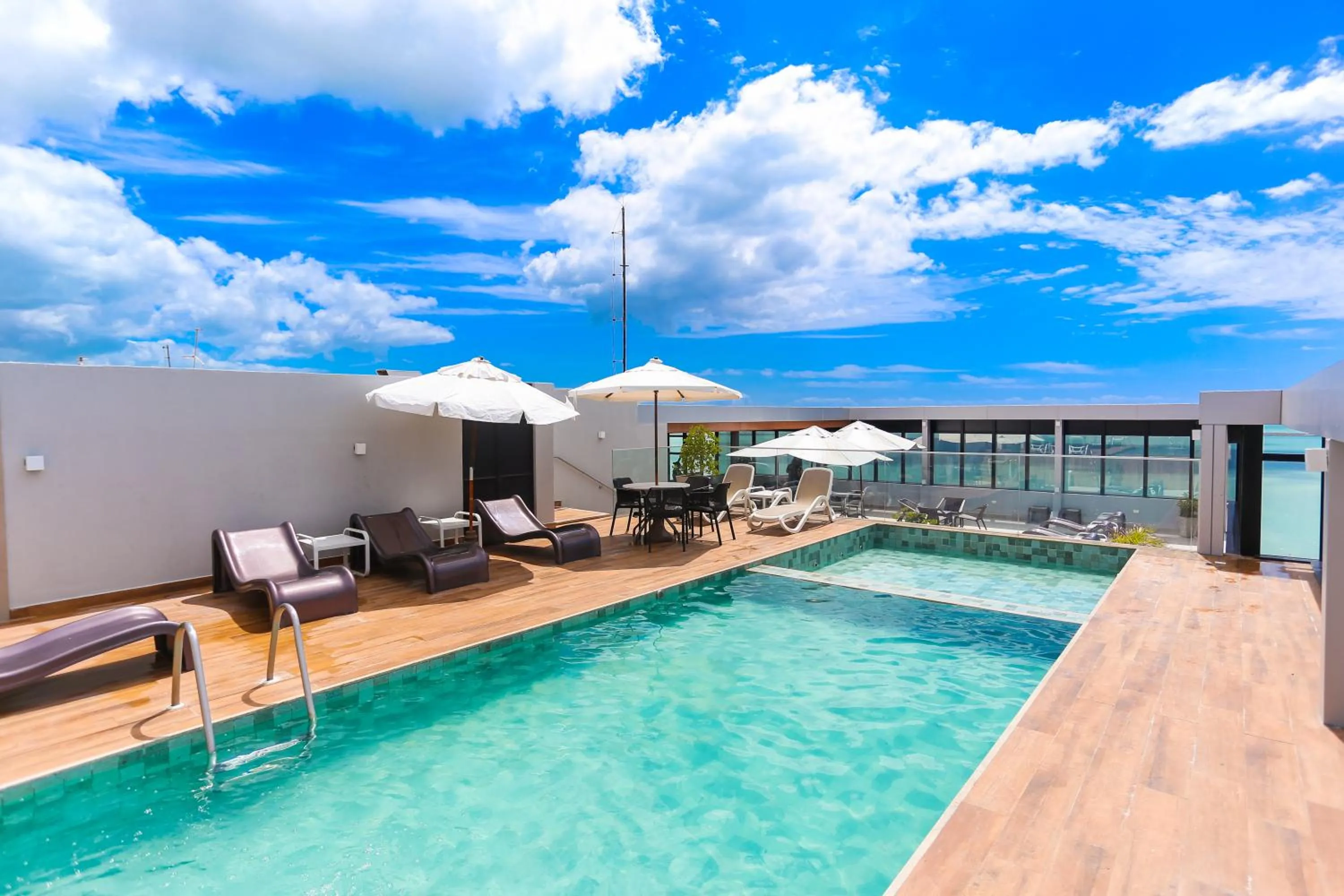 Swimming pool in Pajuçara Praia Hotel