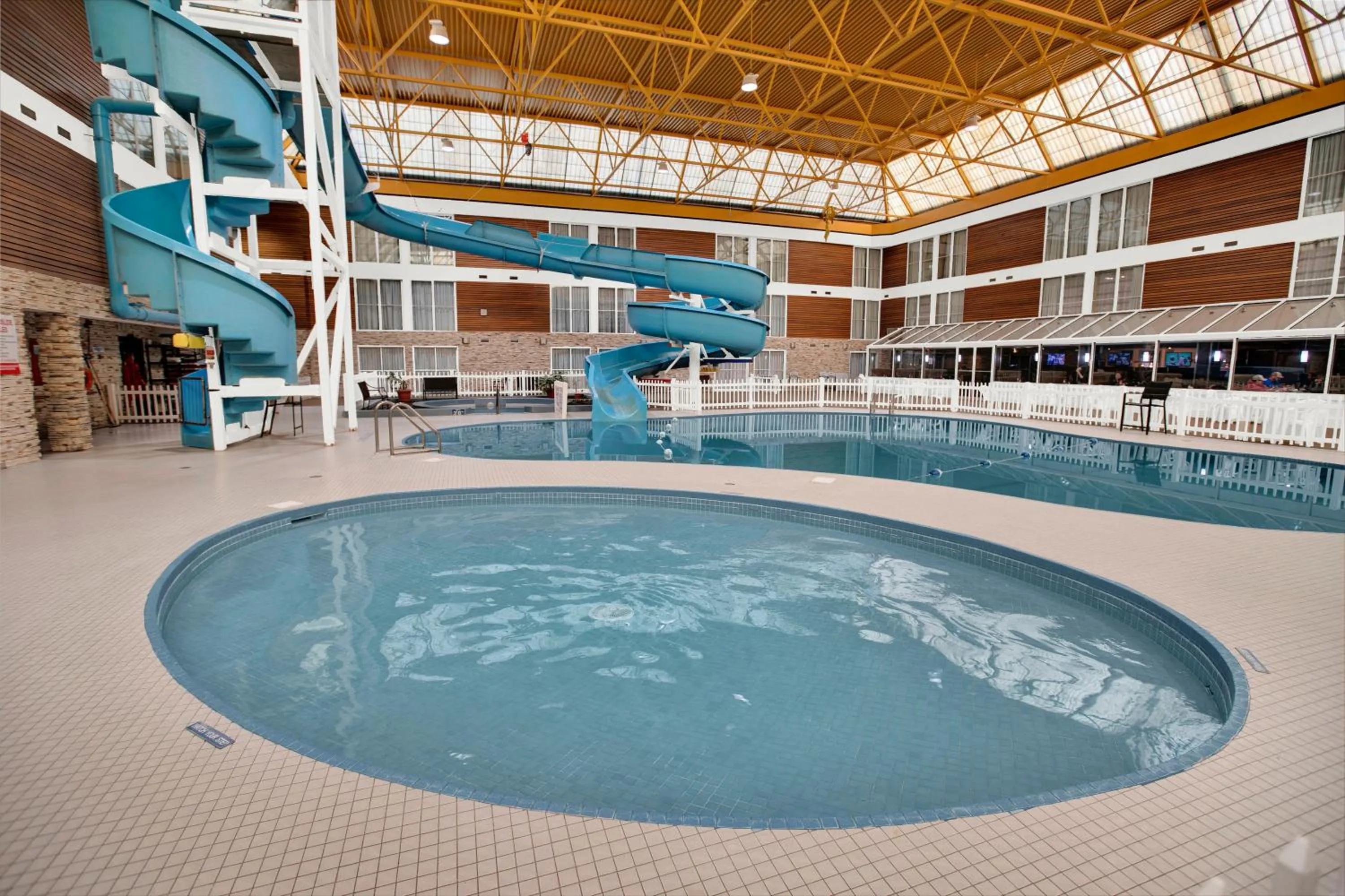  in Superior Inn Hotel and Conference Centre Thunder Bay