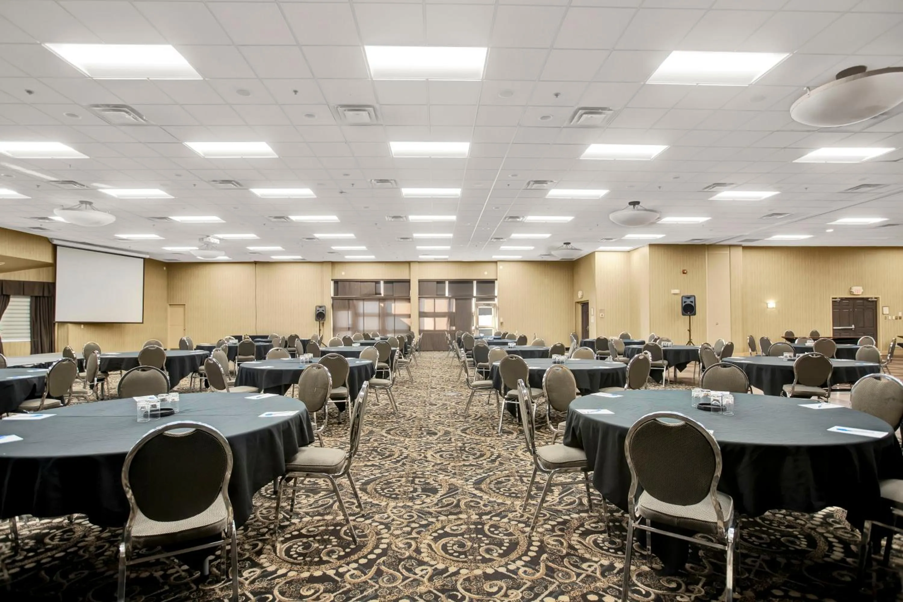 Banquet/Function facilities in Superior Inn Hotel and Conference Centre Thunder Bay