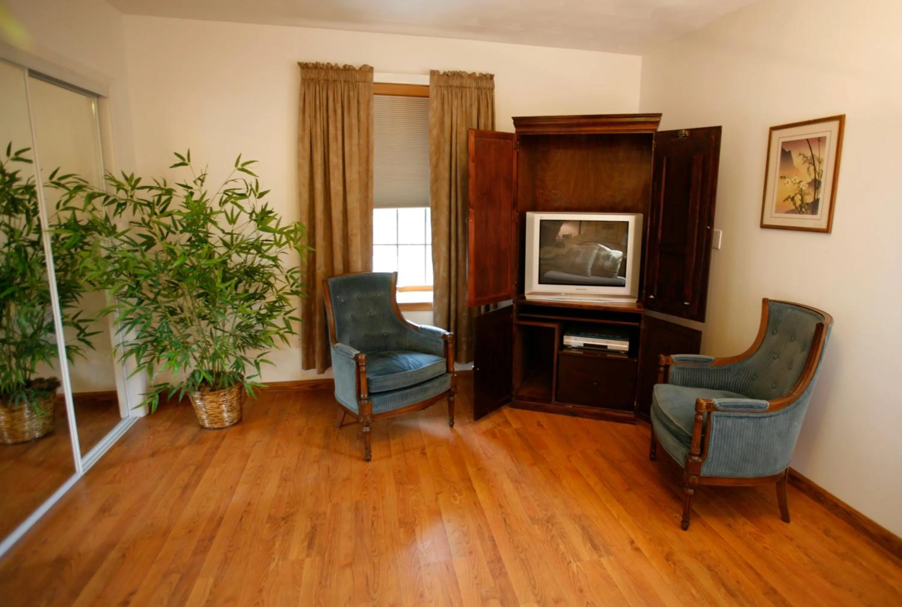 Bedroom in Abbey Archway Inn