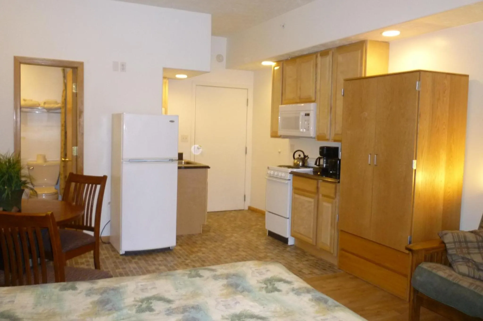 Photo of the whole room in Abbey Archway Inn