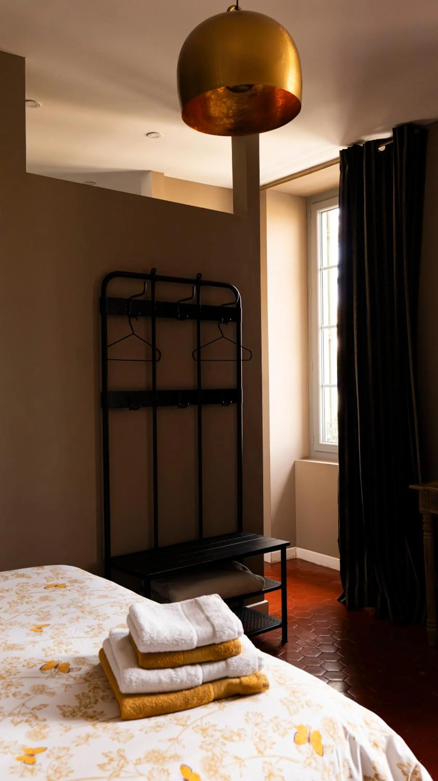 Decorative detail, Bed in Effets Personnels