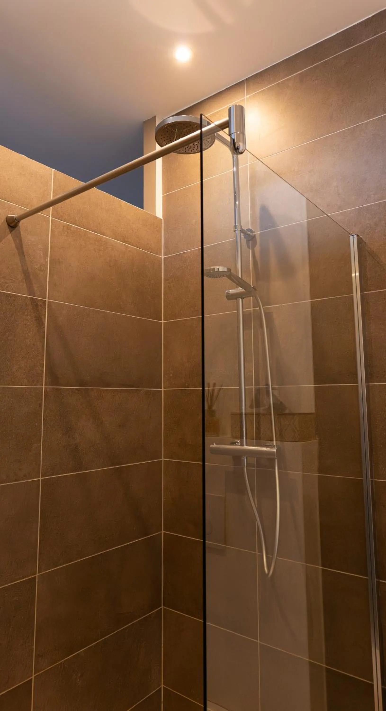 Shower in Effets Personnels