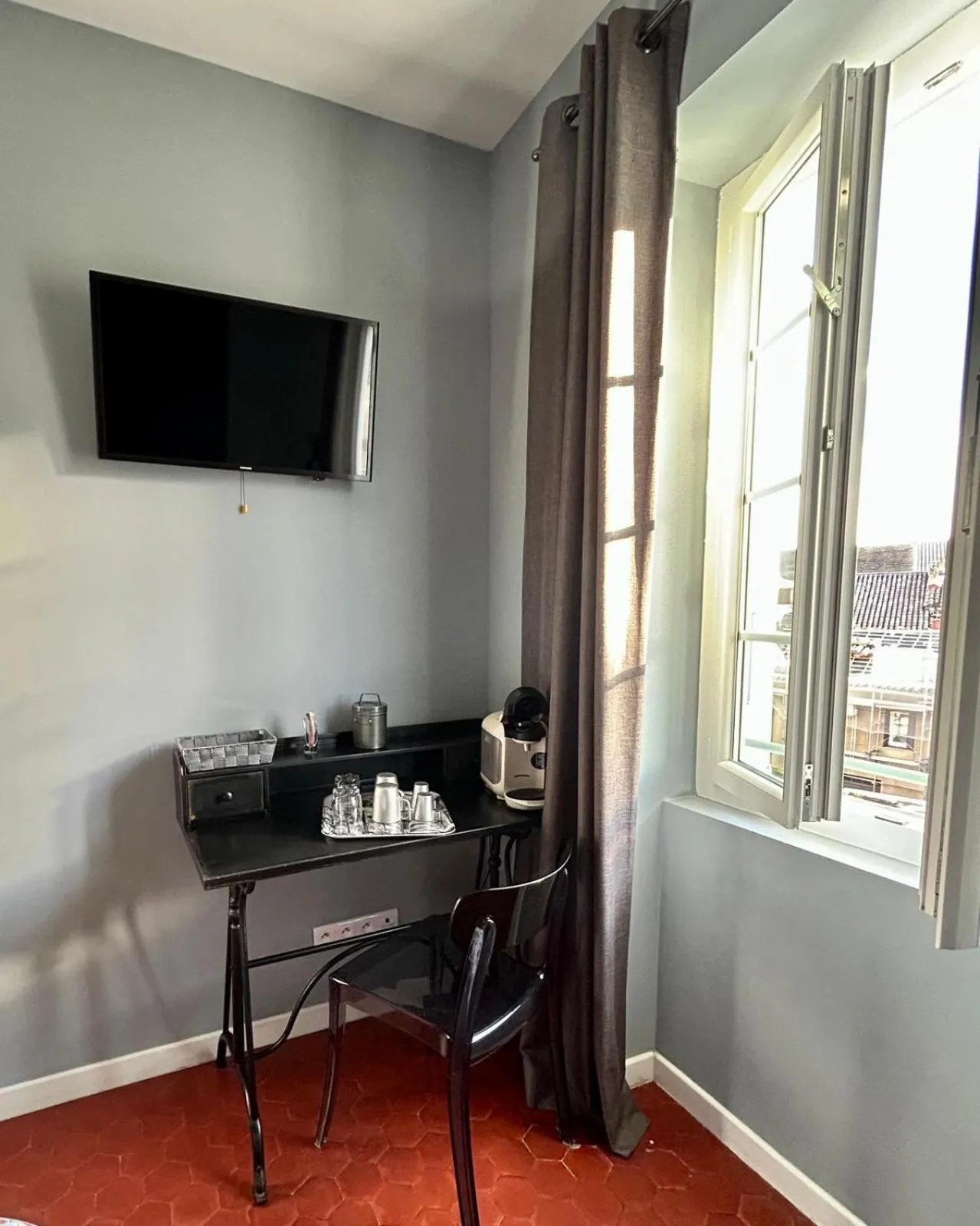 Coffee/tea facilities in Effets Personnels