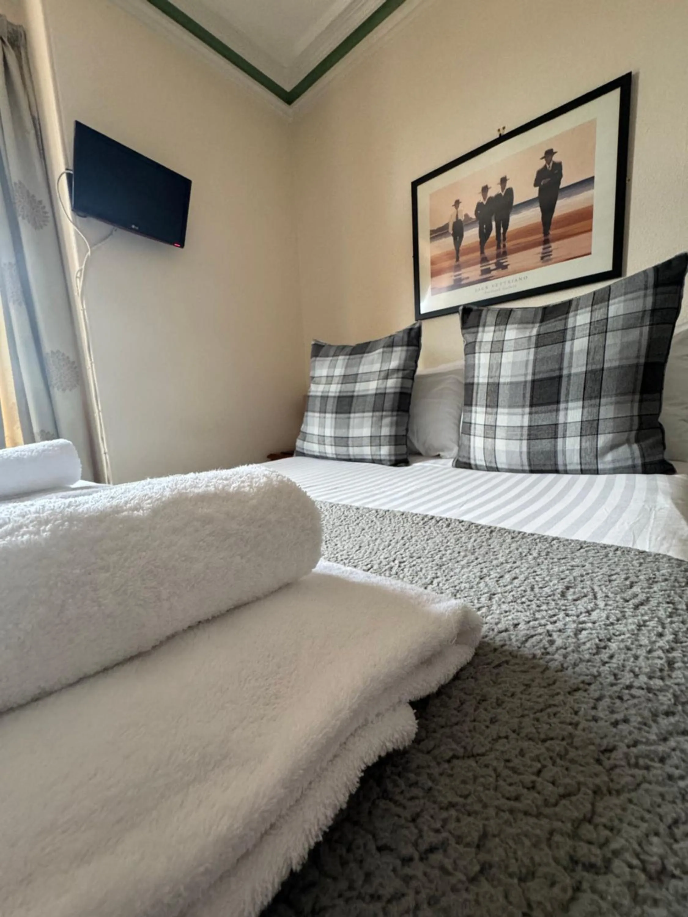 Bed in St Olaf Golf Hotel