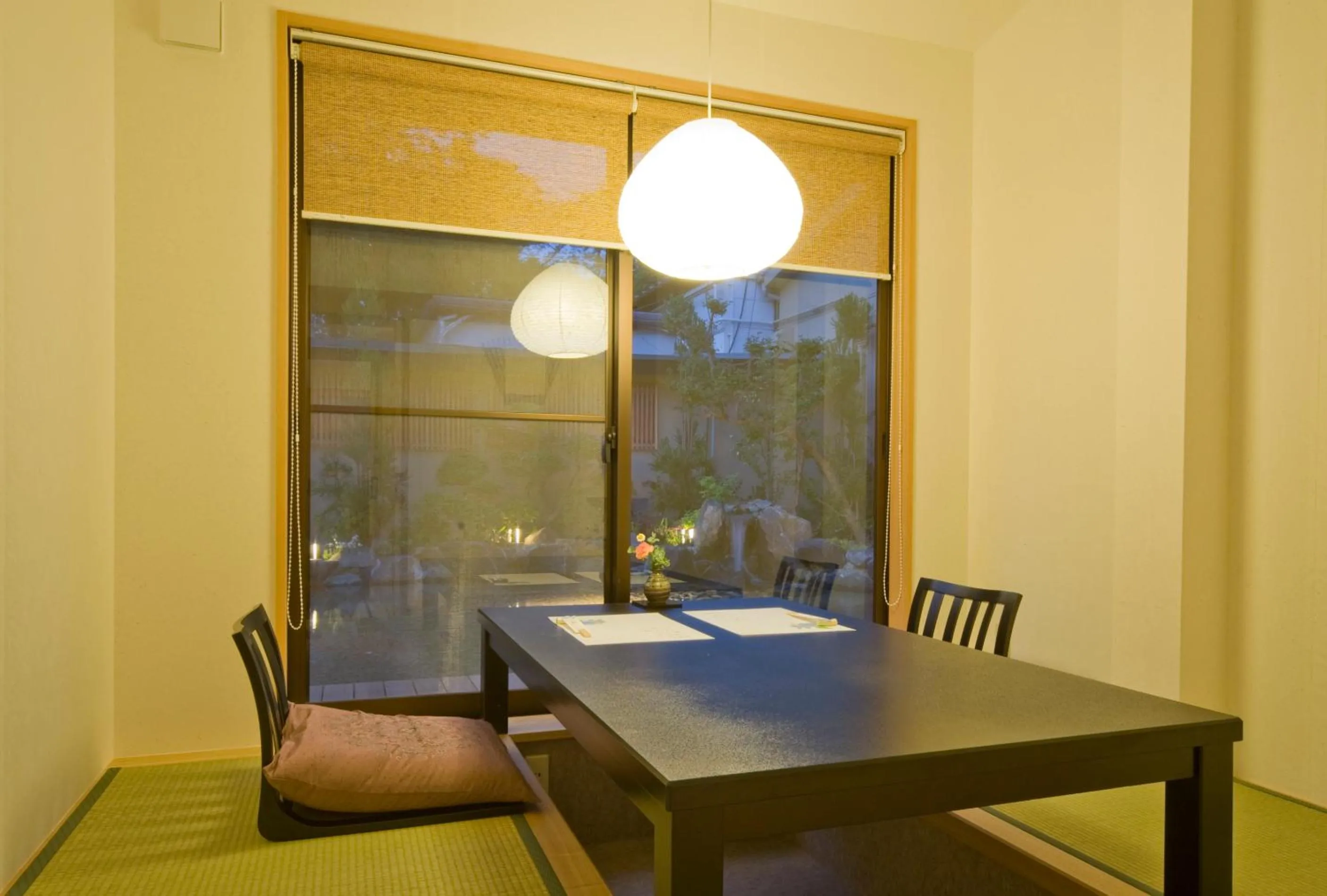 Restaurant/places to eat in Mikasa