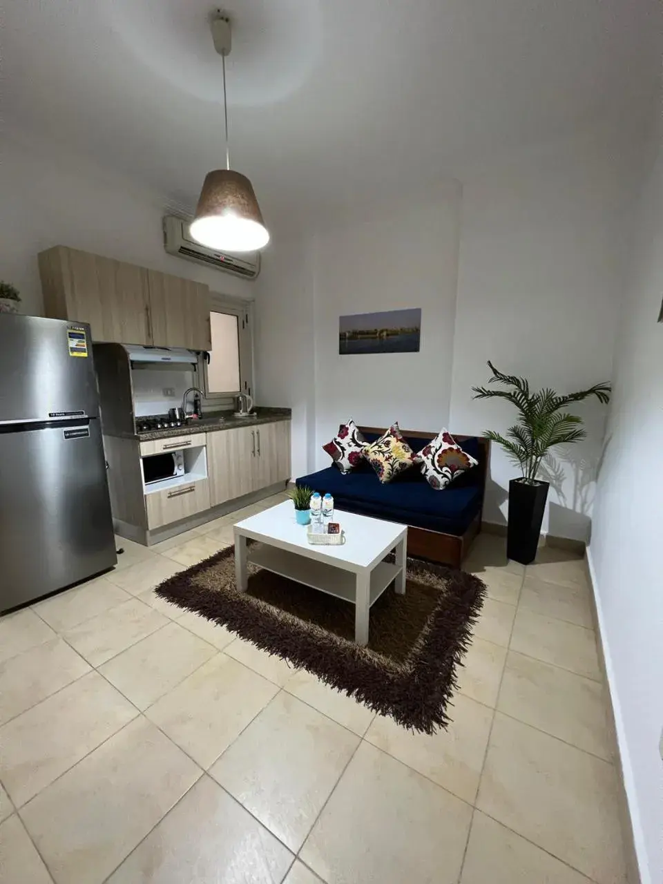 One-Bedroom Apartment with City View - single occupancy in Lilly Apartments One-Bedroom Apartment with City View - single occupancy in Lilly Apartments