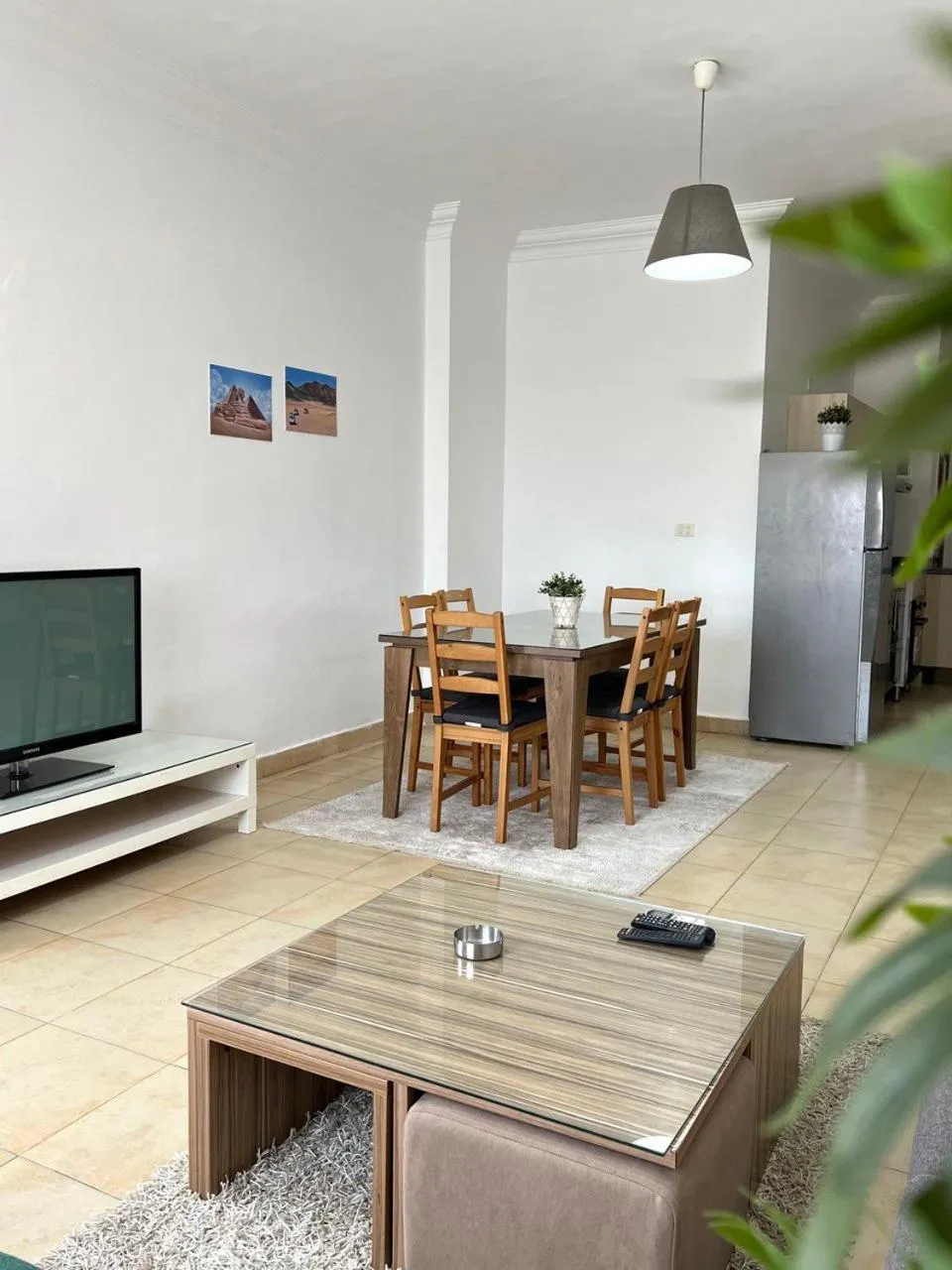 Living room in Lilly Apartments
