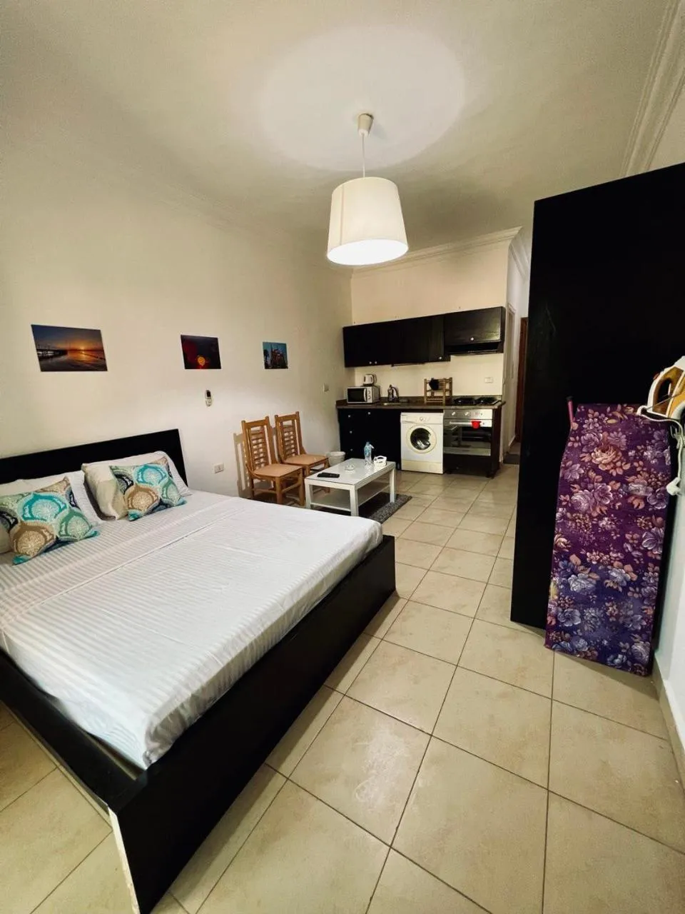 Bed in Lilly Apartments