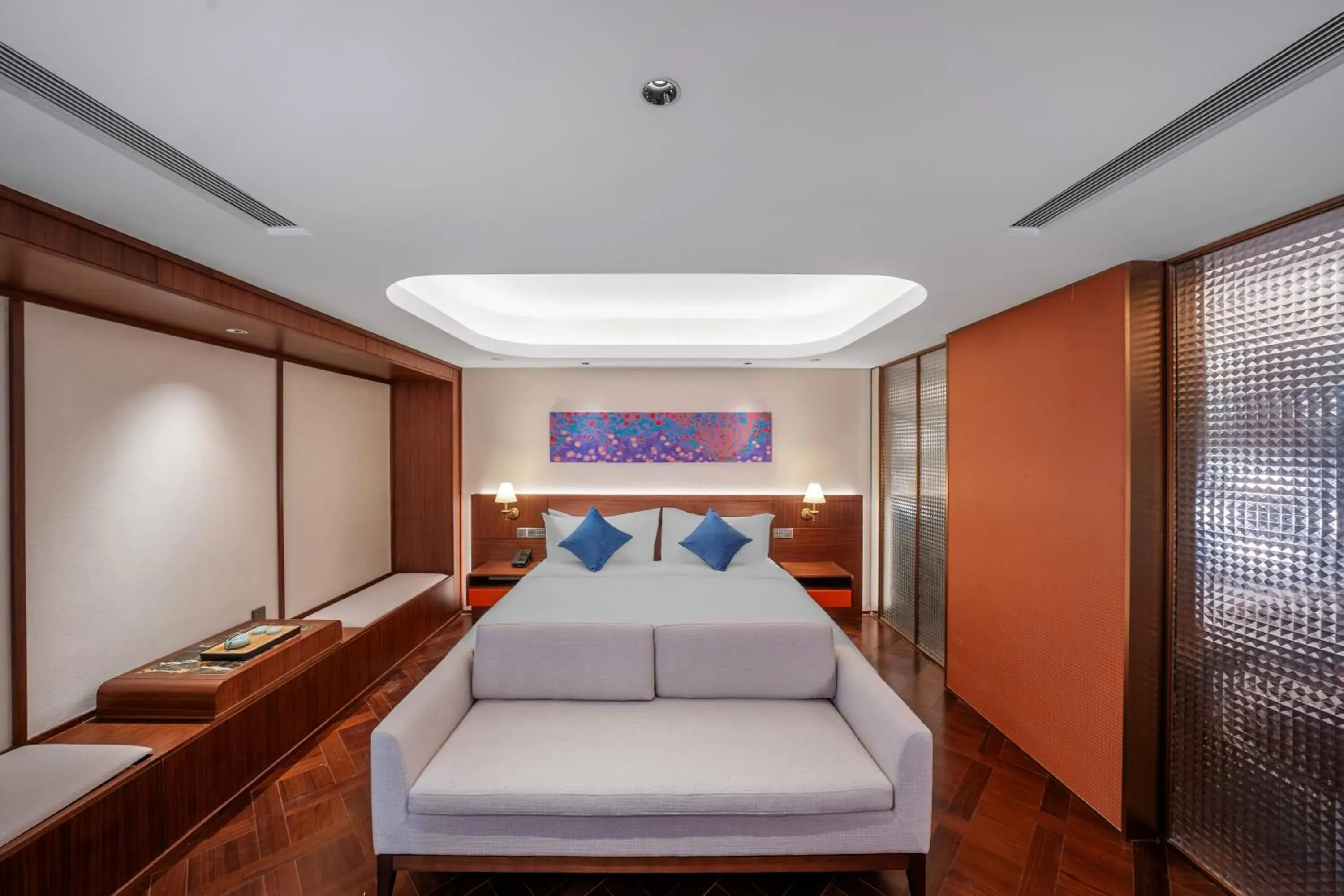 Executive King Business Suite - Non-Smoking in Wyndham Beijing North Executive King Business Suite - Non-Smoking in Wyndham Beijing North