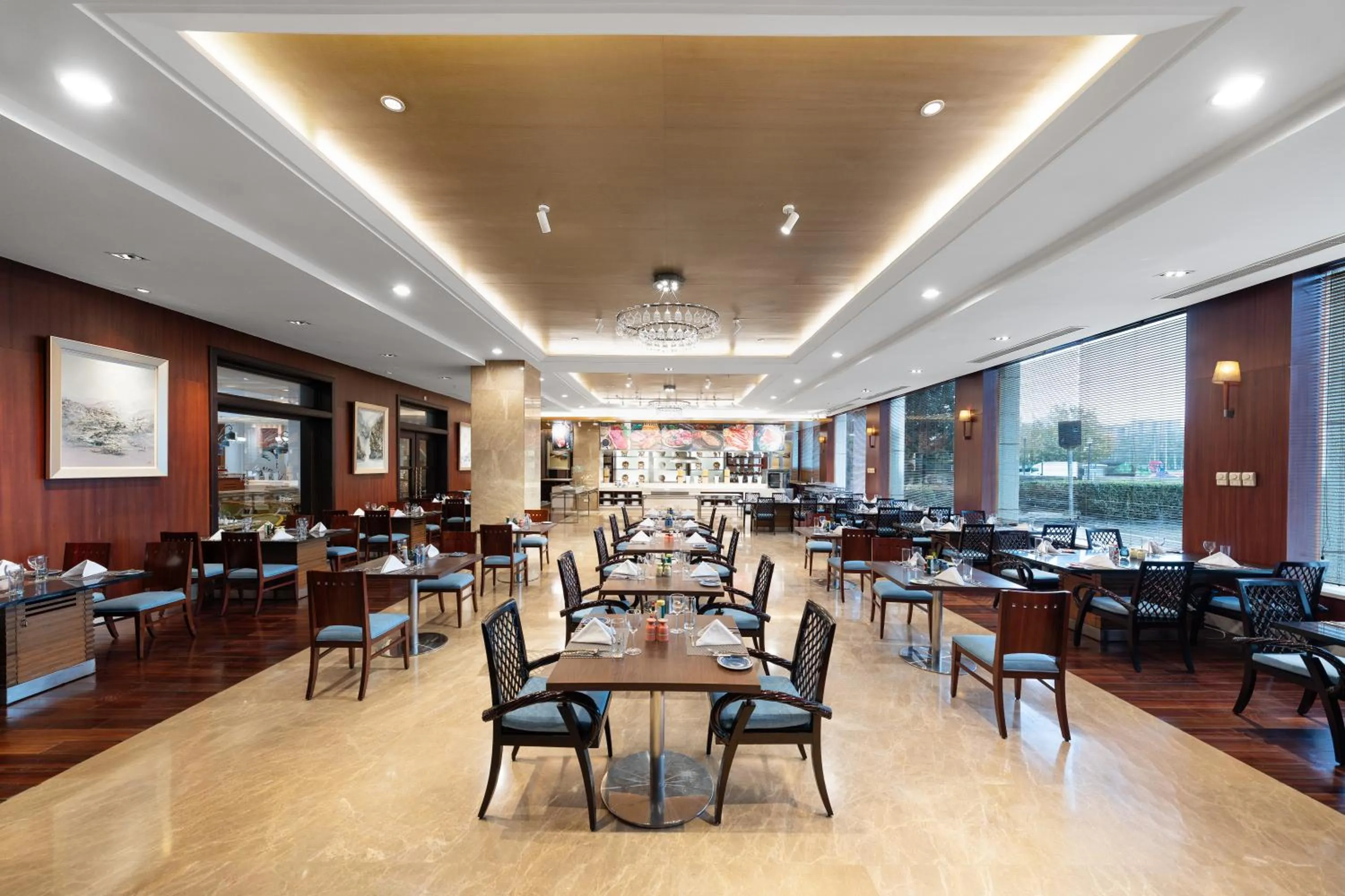 Restaurant/places to eat in Wyndham Beijing North