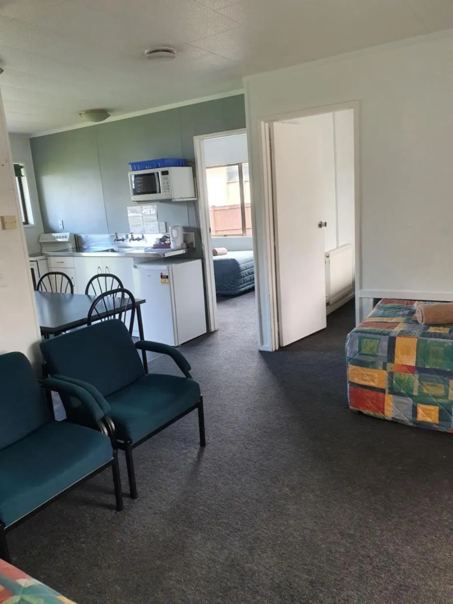 Two-Bedroom Apartment in Ohakune Court Motel