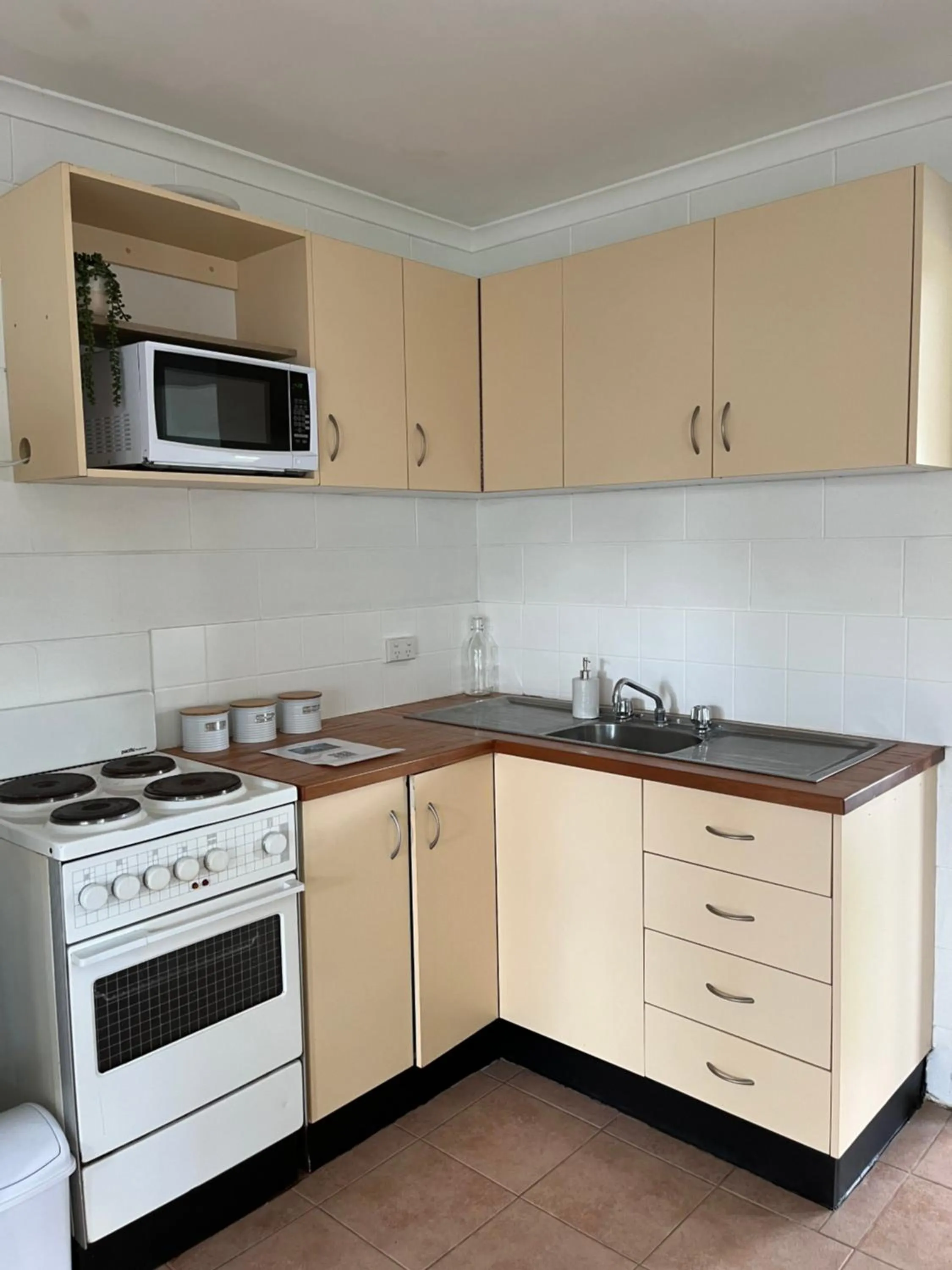 Coral Reef Apartments