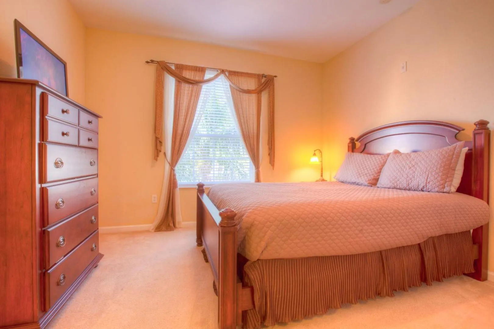 Other, Bed in Lovely Third-Floor Vista Cay Resort Condo