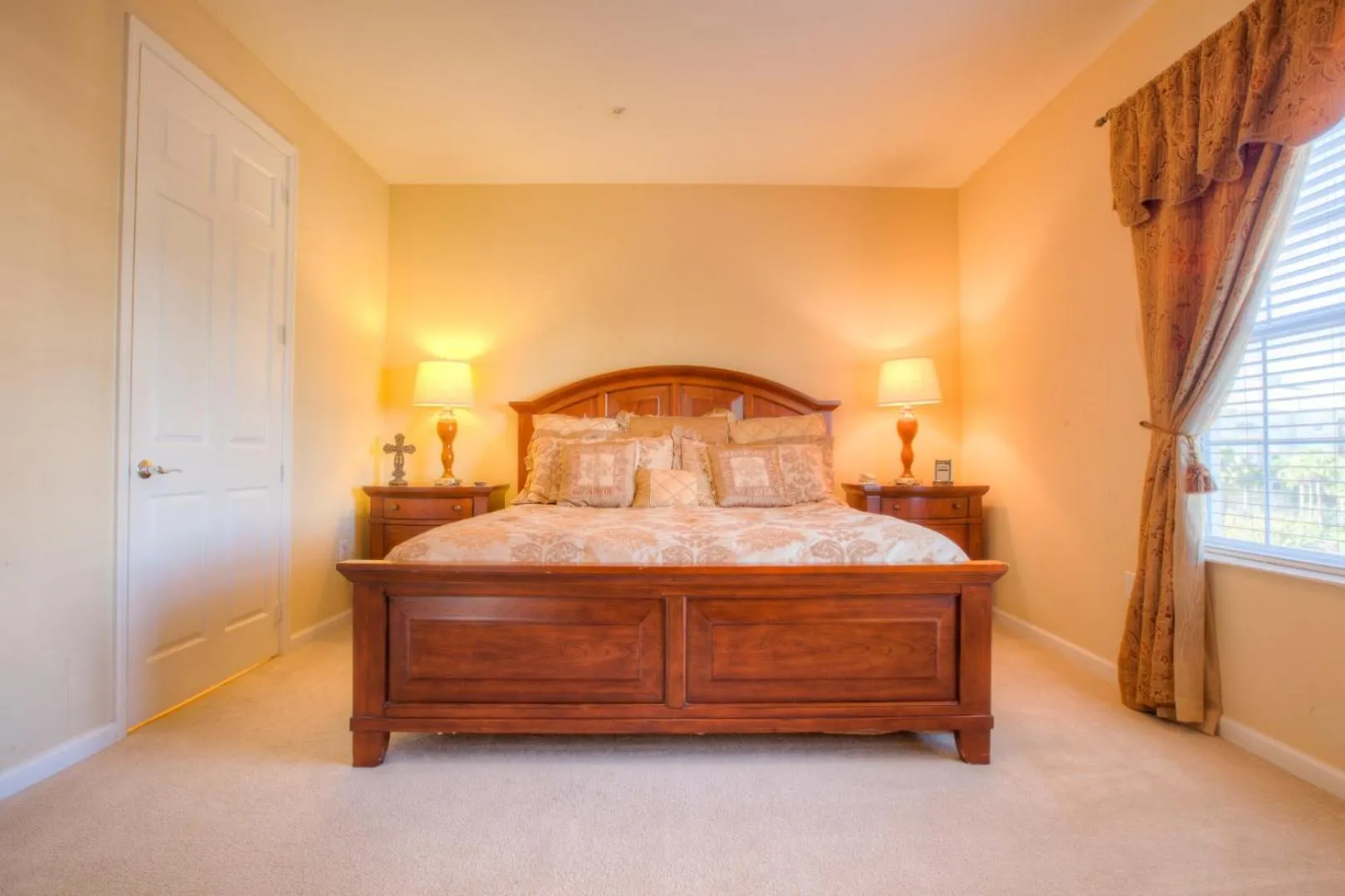 Other, Bed in Lovely Third-Floor Vista Cay Resort Condo