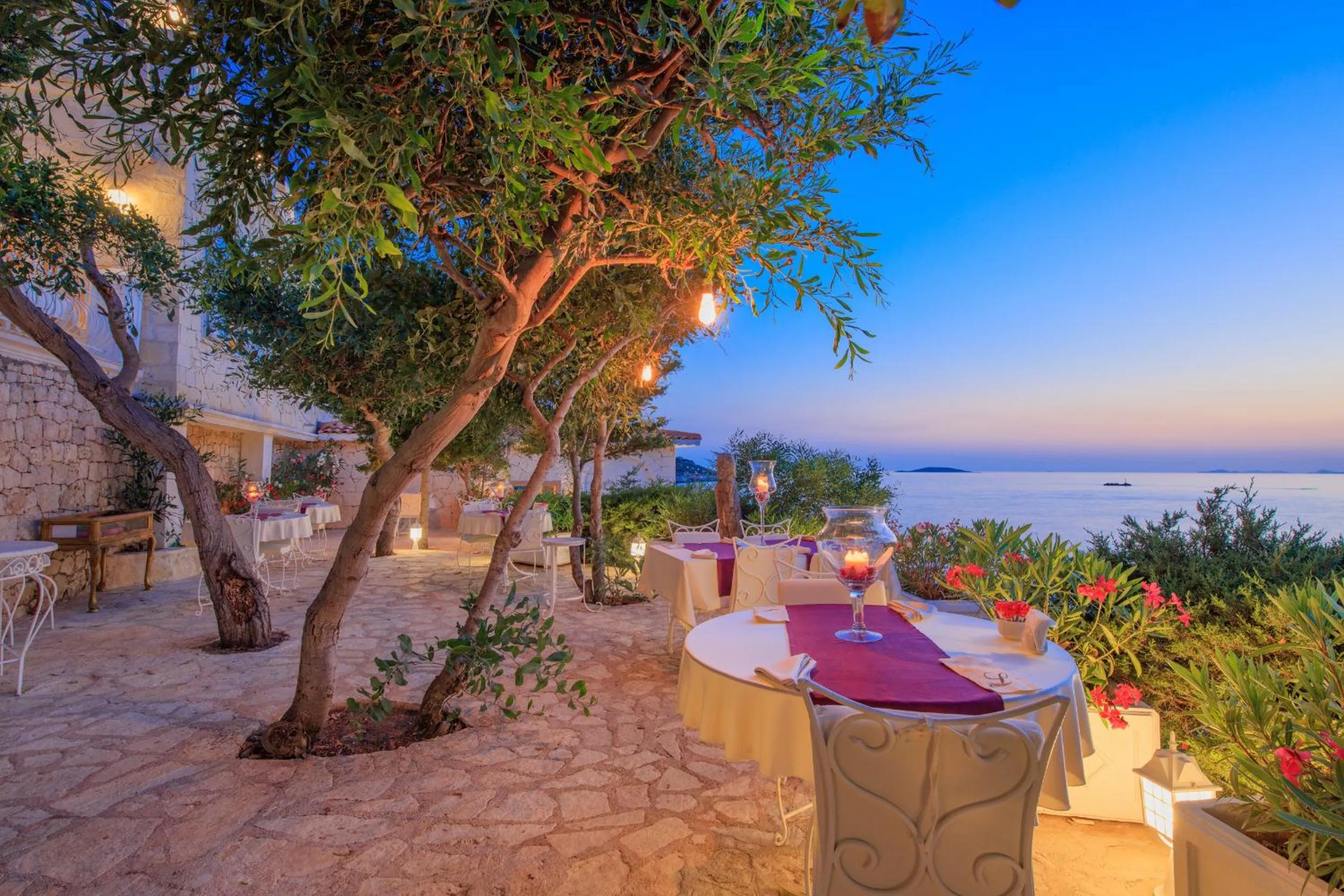 Dining area in Lukka Exclusive Hotel – Adult Only +12