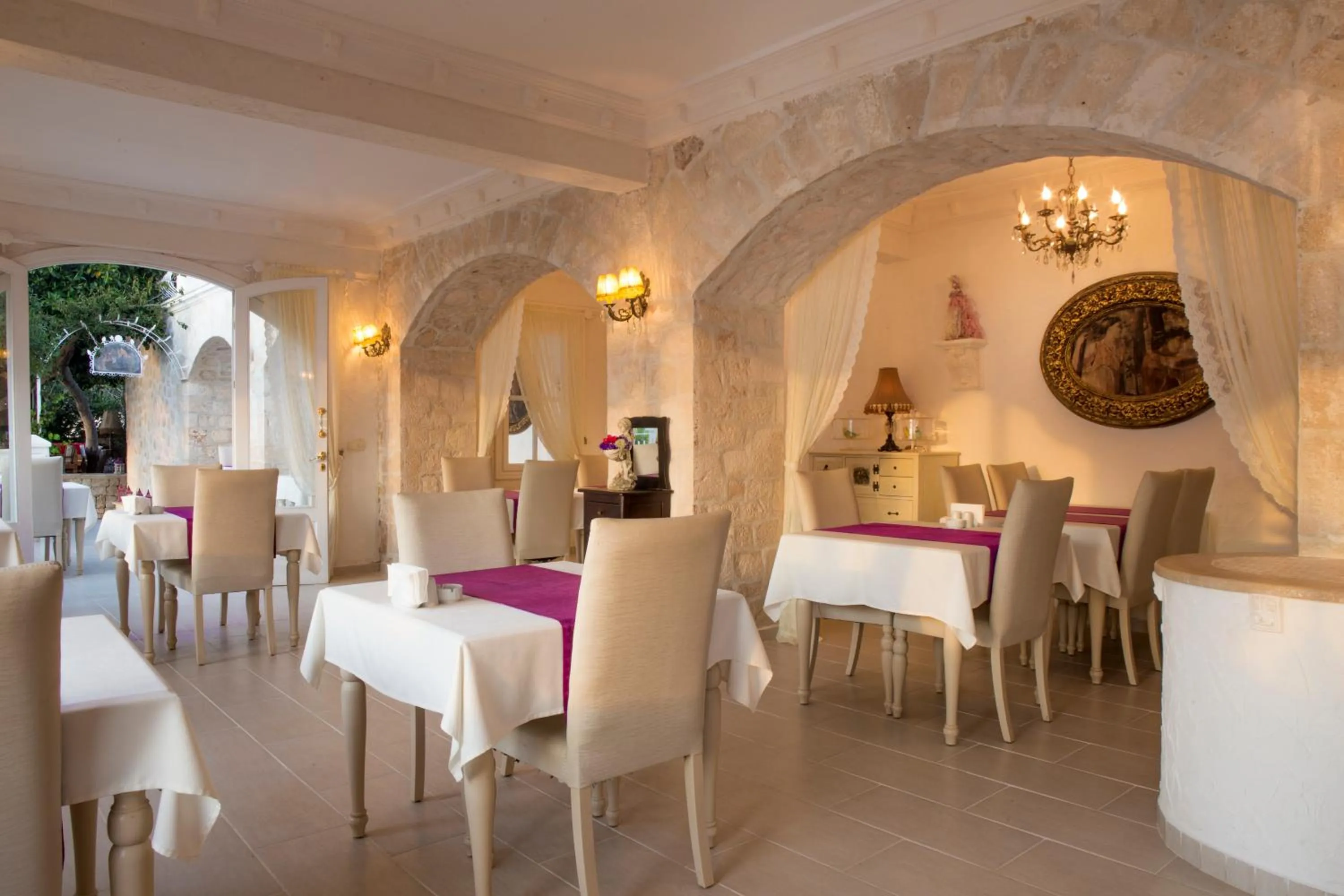 Restaurant/places to eat in Lukka Exclusive Hotel – Adult Only +12